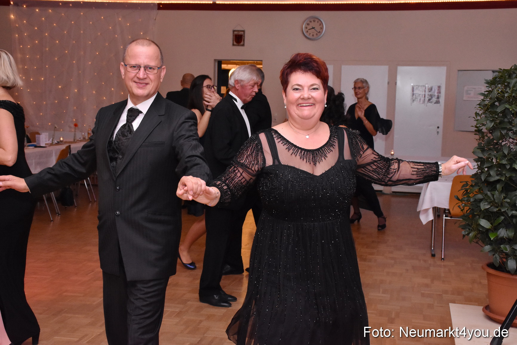 41 Herbstball Blau Silber ASV Neumarkt 0088