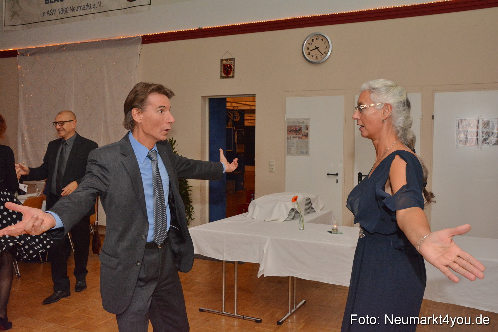 41 Herbstball Blau Silber ASV Neumarkt 0092