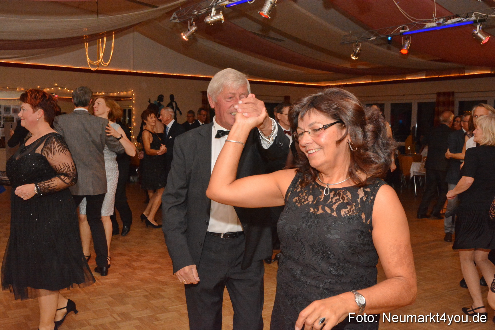 41 Herbstball Blau Silber ASV Neumarkt 0095