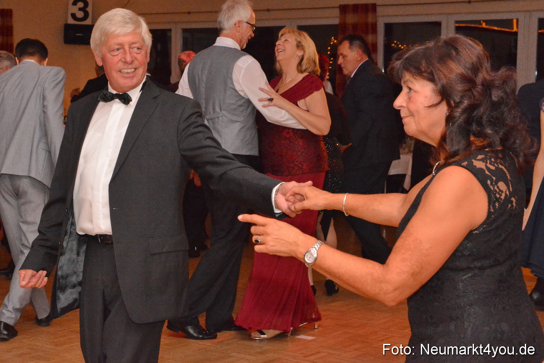 41 Herbstball Blau Silber ASV Neumarkt 0105