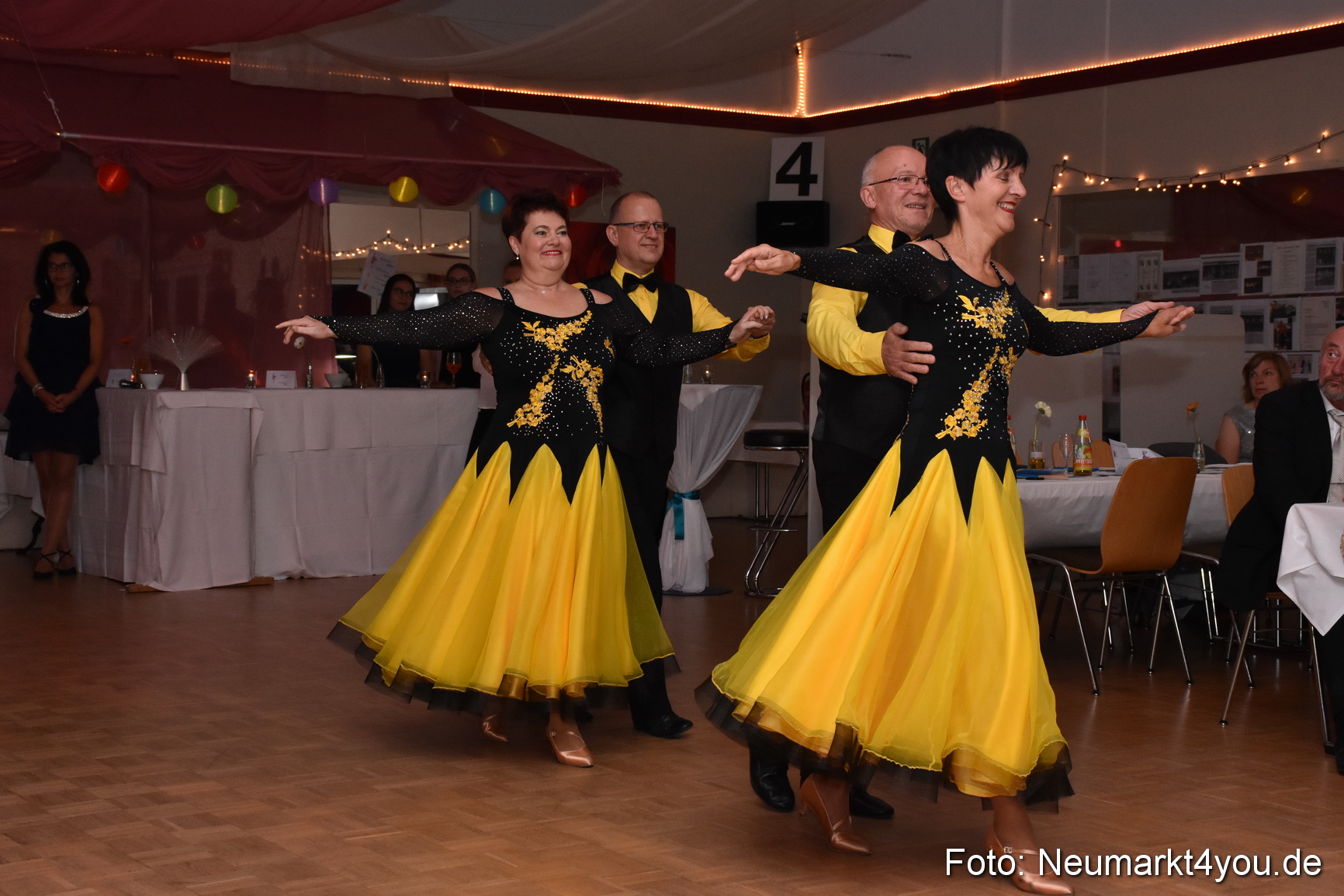 41 Herbstball Blau Silber ASV Neumarkt 0157