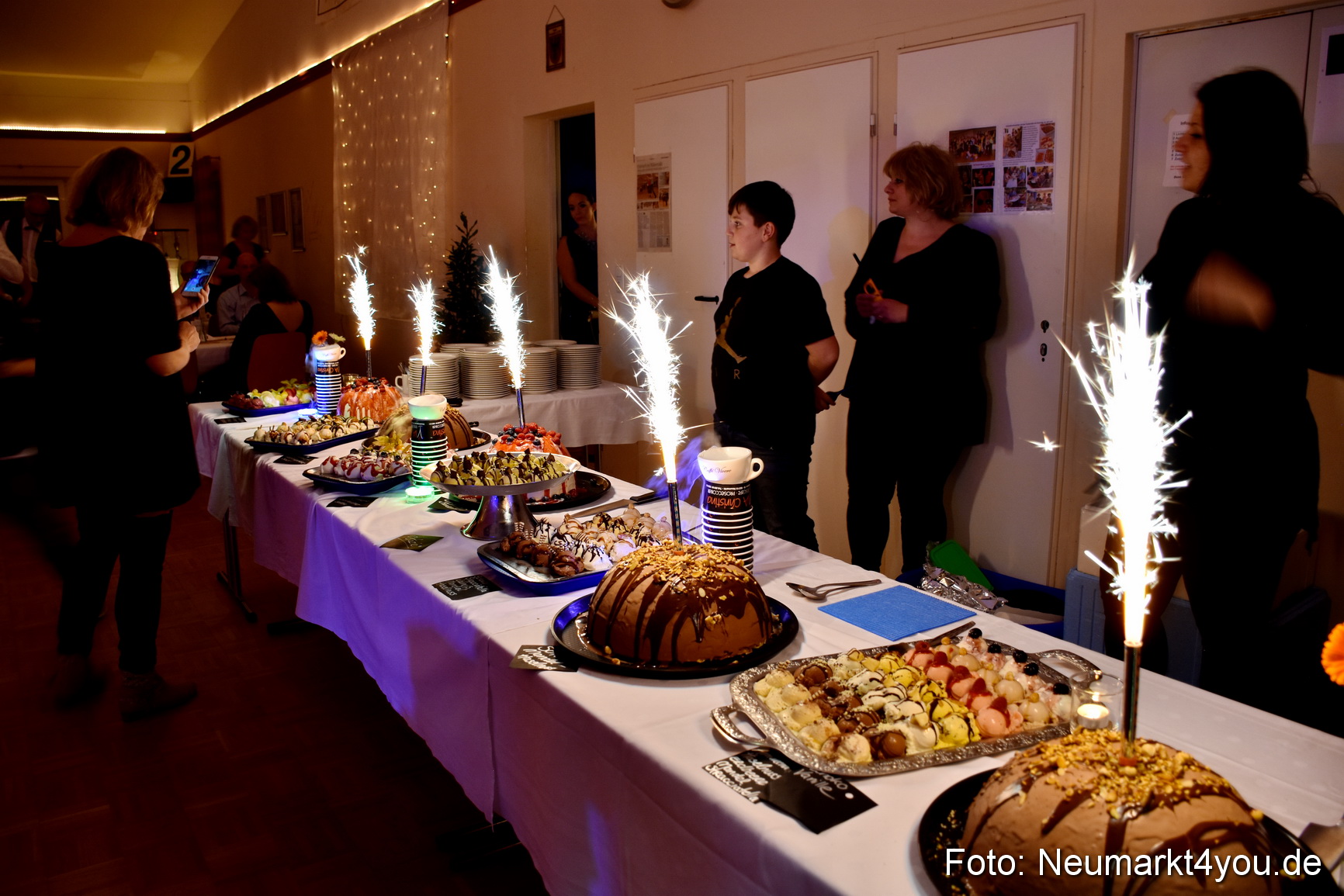 41 Herbstball Blau Silber ASV Neumarkt 0175