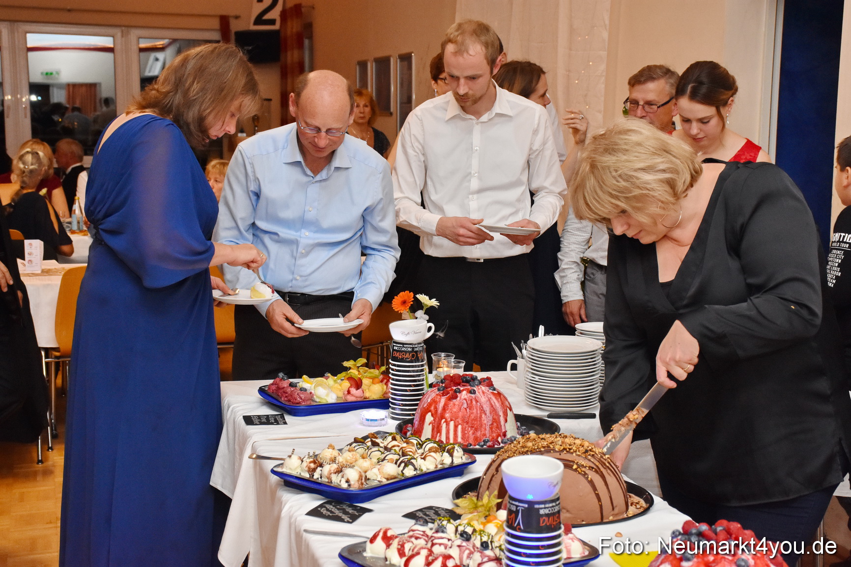 41 Herbstball Blau Silber ASV Neumarkt 0177