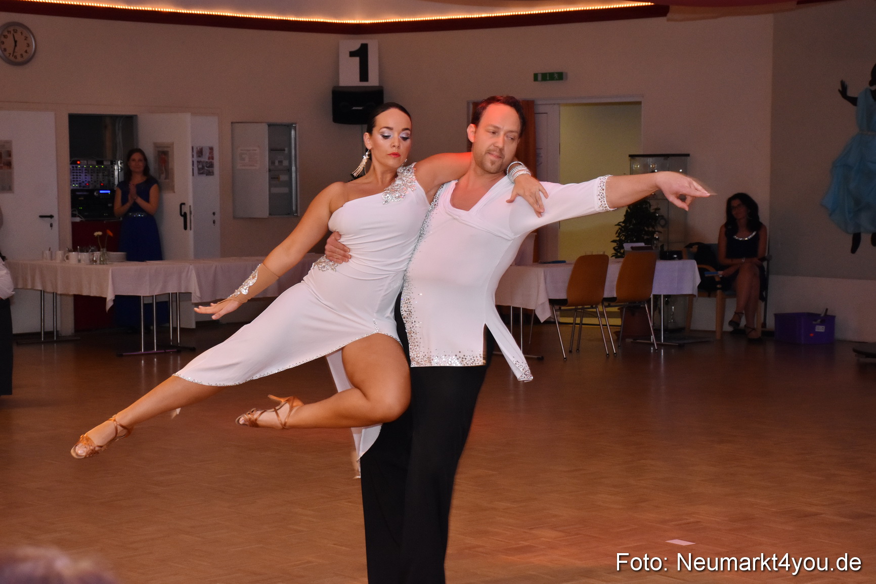 41 Herbstball Blau Silber ASV Neumarkt 0179