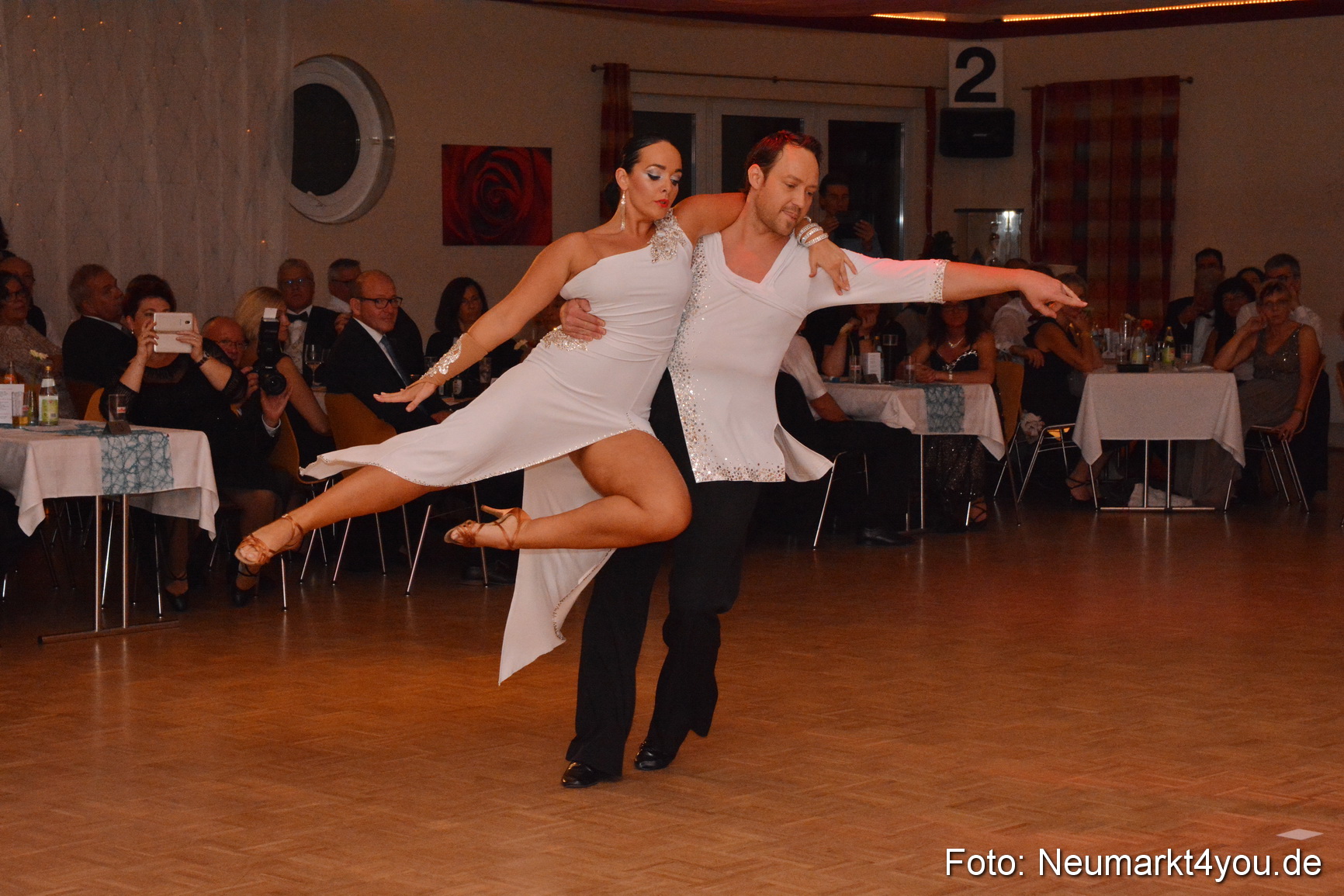 41 Herbstball Blau Silber ASV Neumarkt 0180