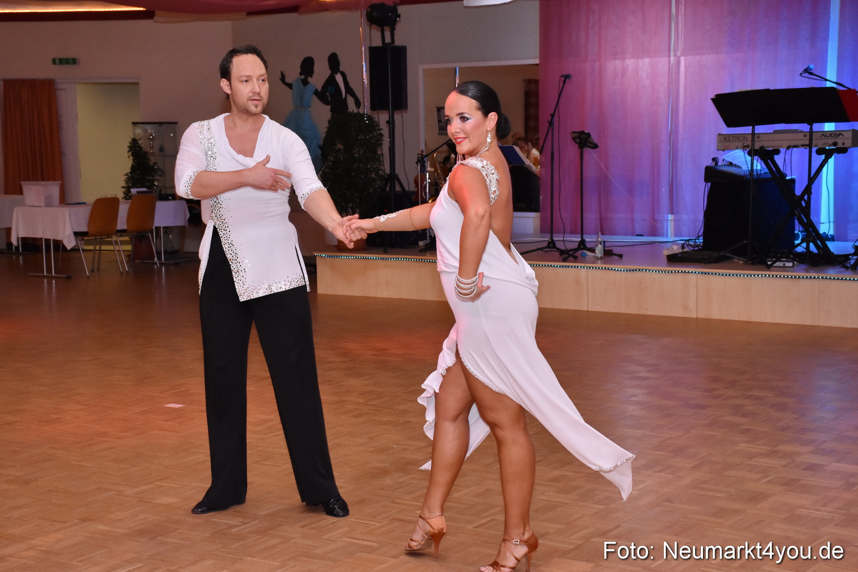 41 Herbstball Blau Silber ASV Neumarkt 0181