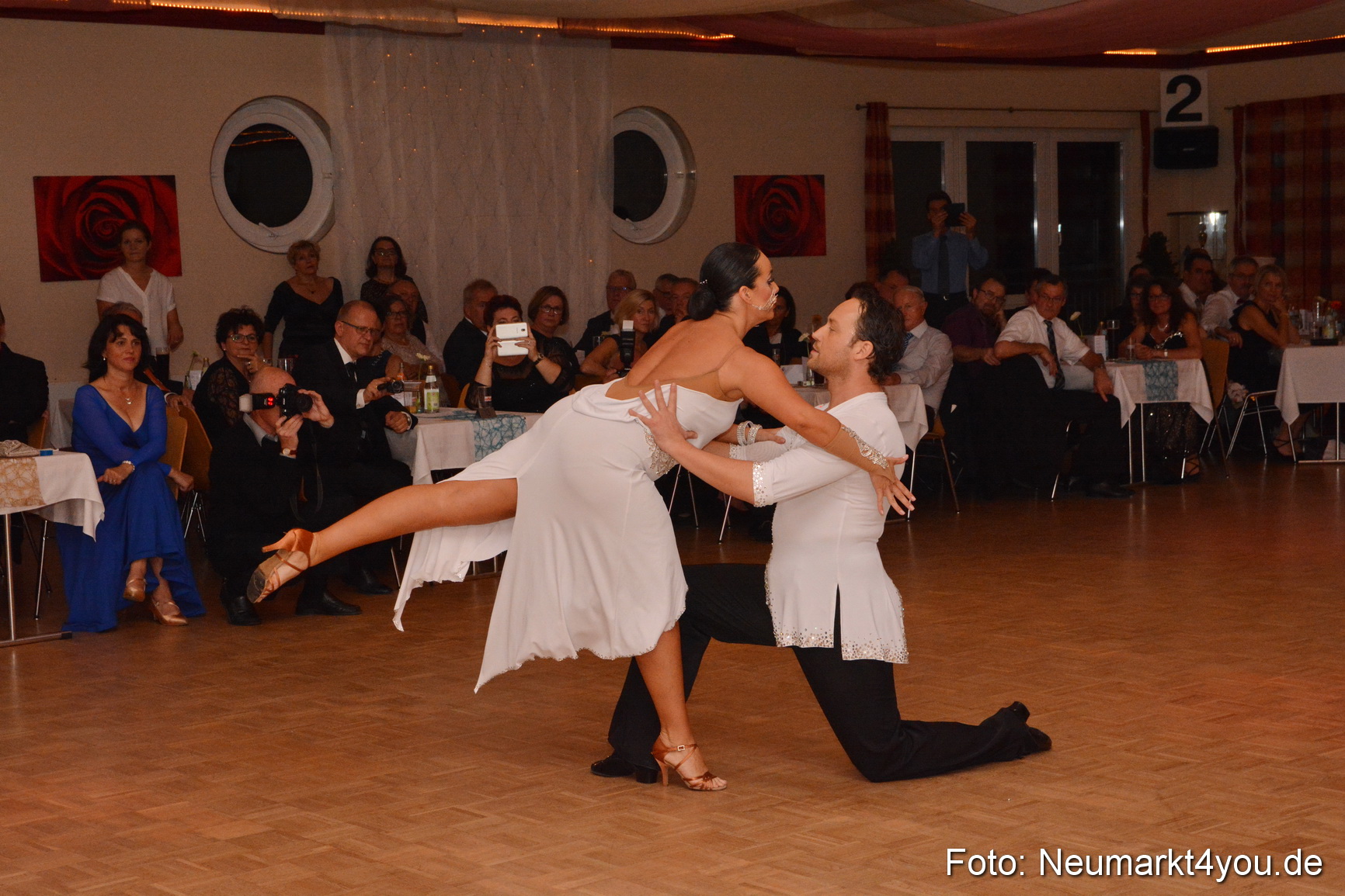 41 Herbstball Blau Silber ASV Neumarkt 0187