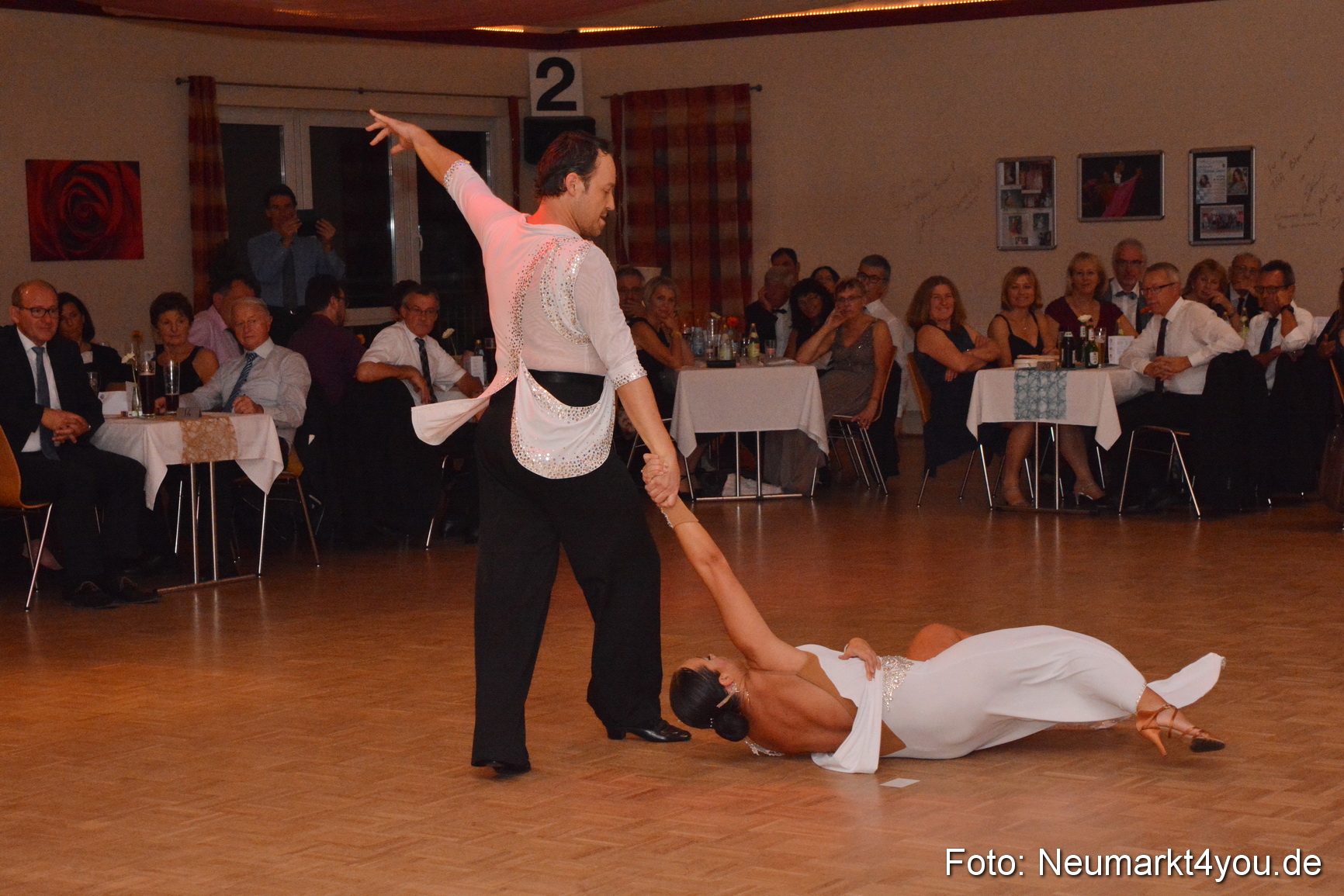 41 Herbstball Blau Silber ASV Neumarkt 0192