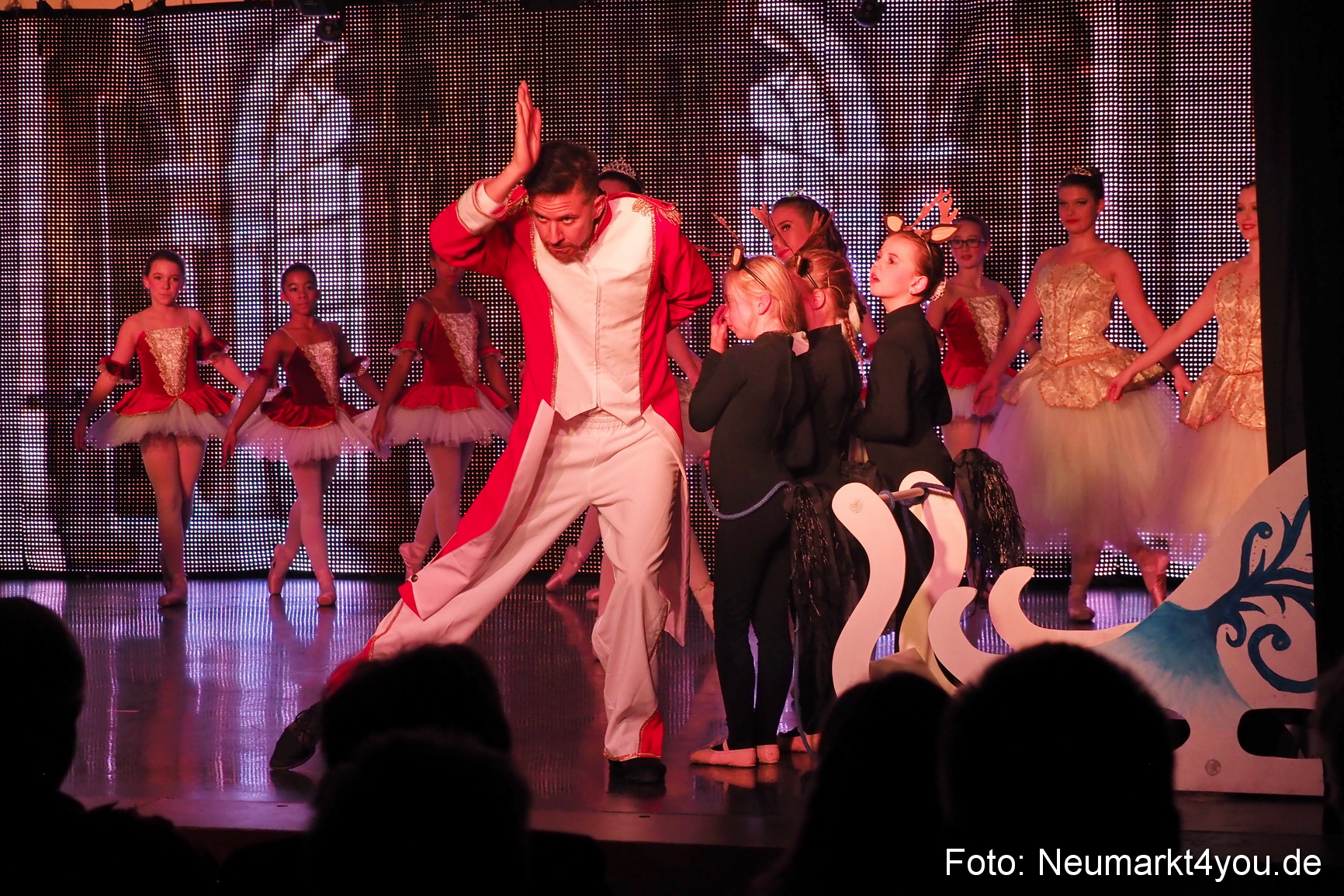 Nussknacker im Artico 081218 0123