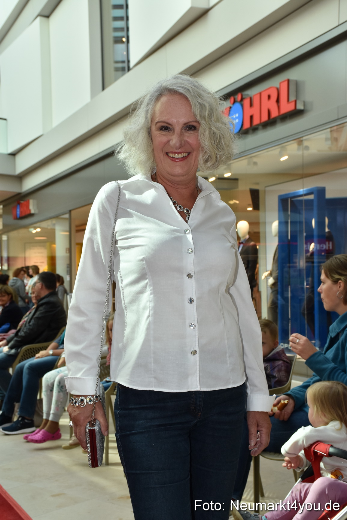 Herbstmodenschau NeuerMarkt 290918 0012