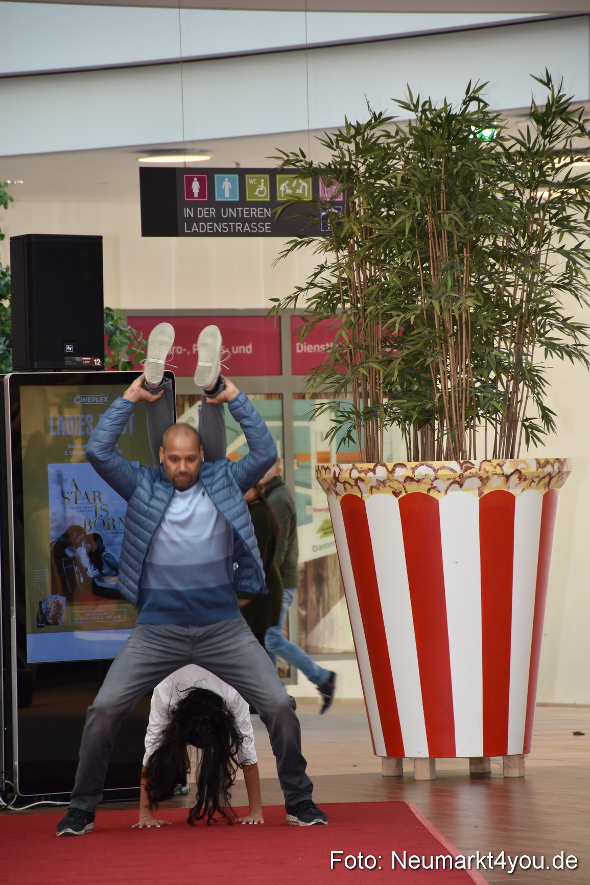 Herbstmodenschau NeuerMarkt 290918 0036