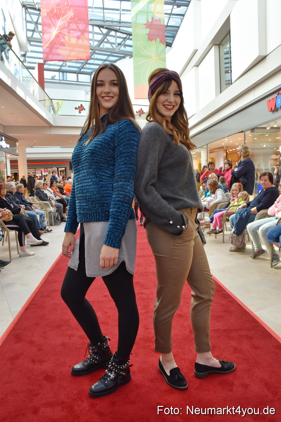 Herbstmodenschau NeuerMarkt 290918 0091