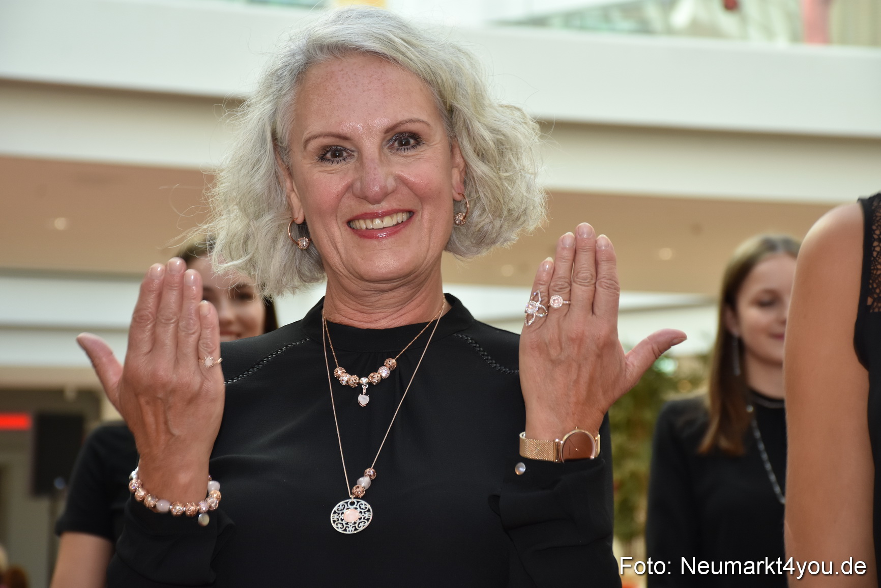 Herbstmodenschau NeuerMarkt 290918 0146