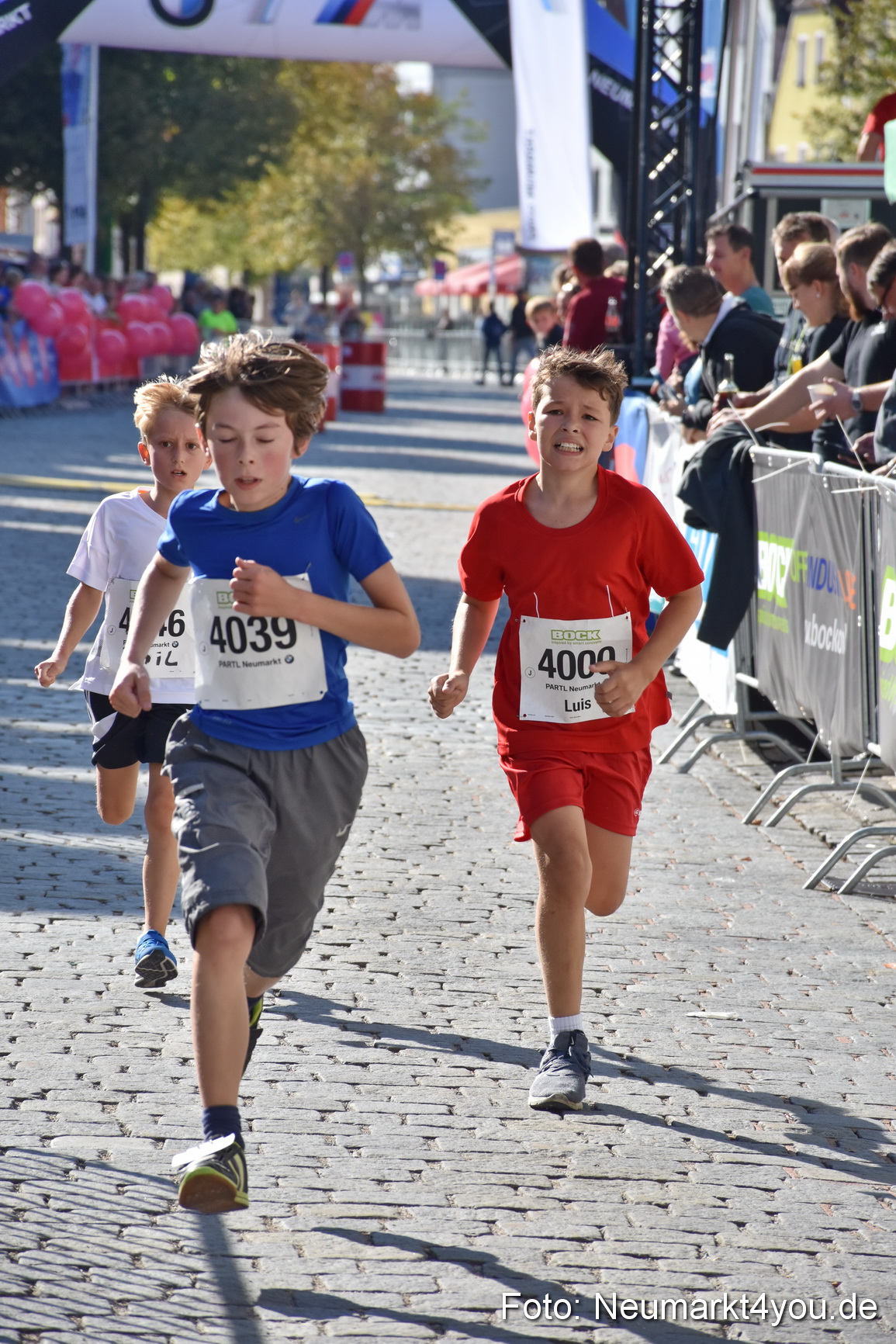 Zieleinlauf Stadtlauf Neumarkt 2018 0004