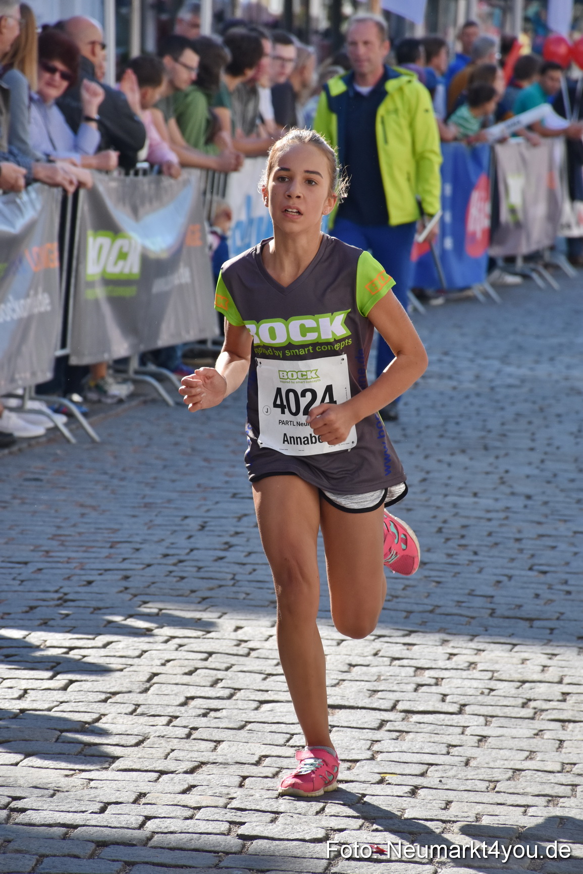 Zieleinlauf Stadtlauf Neumarkt 2018 0010