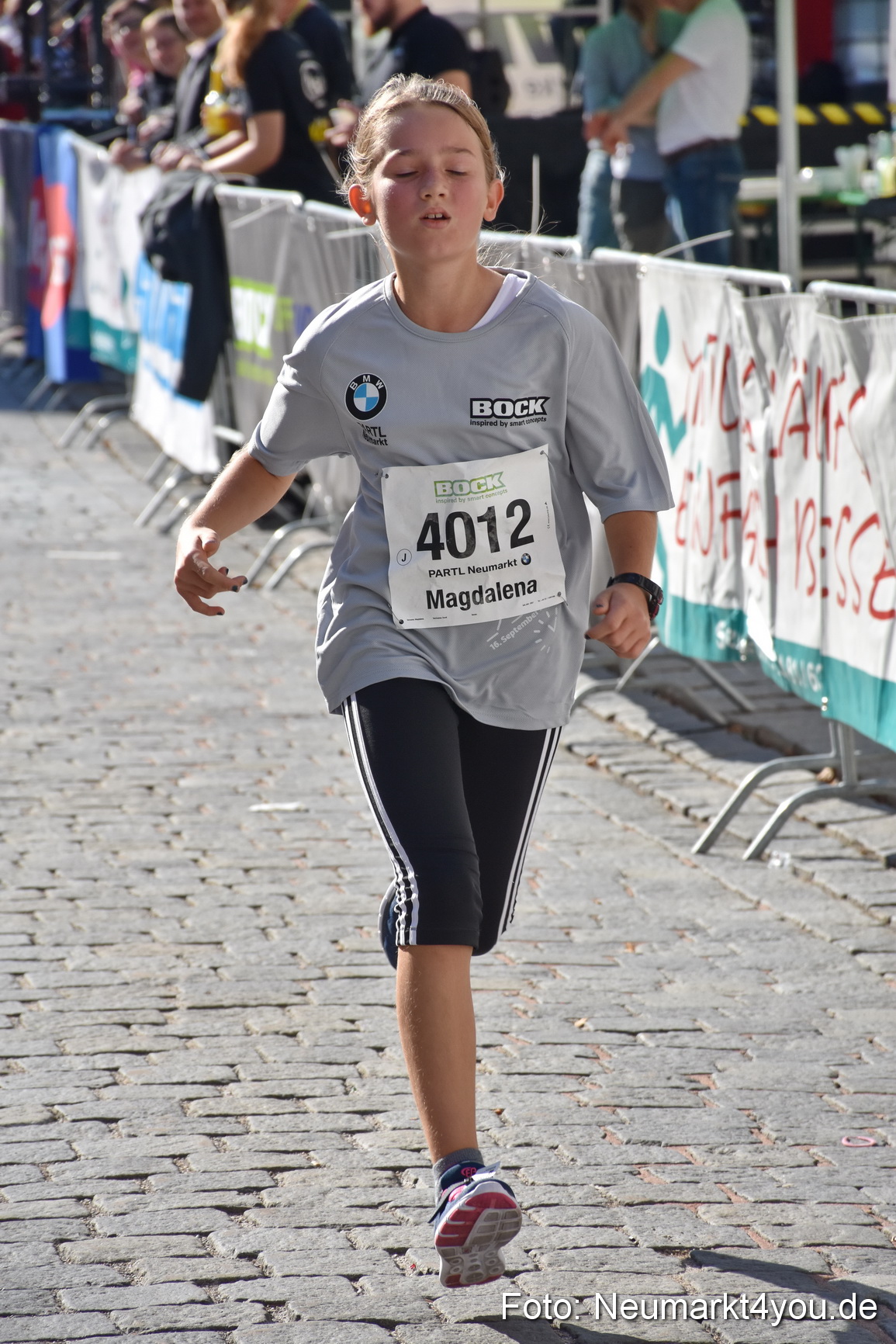 Zieleinlauf Stadtlauf Neumarkt 2018 0018