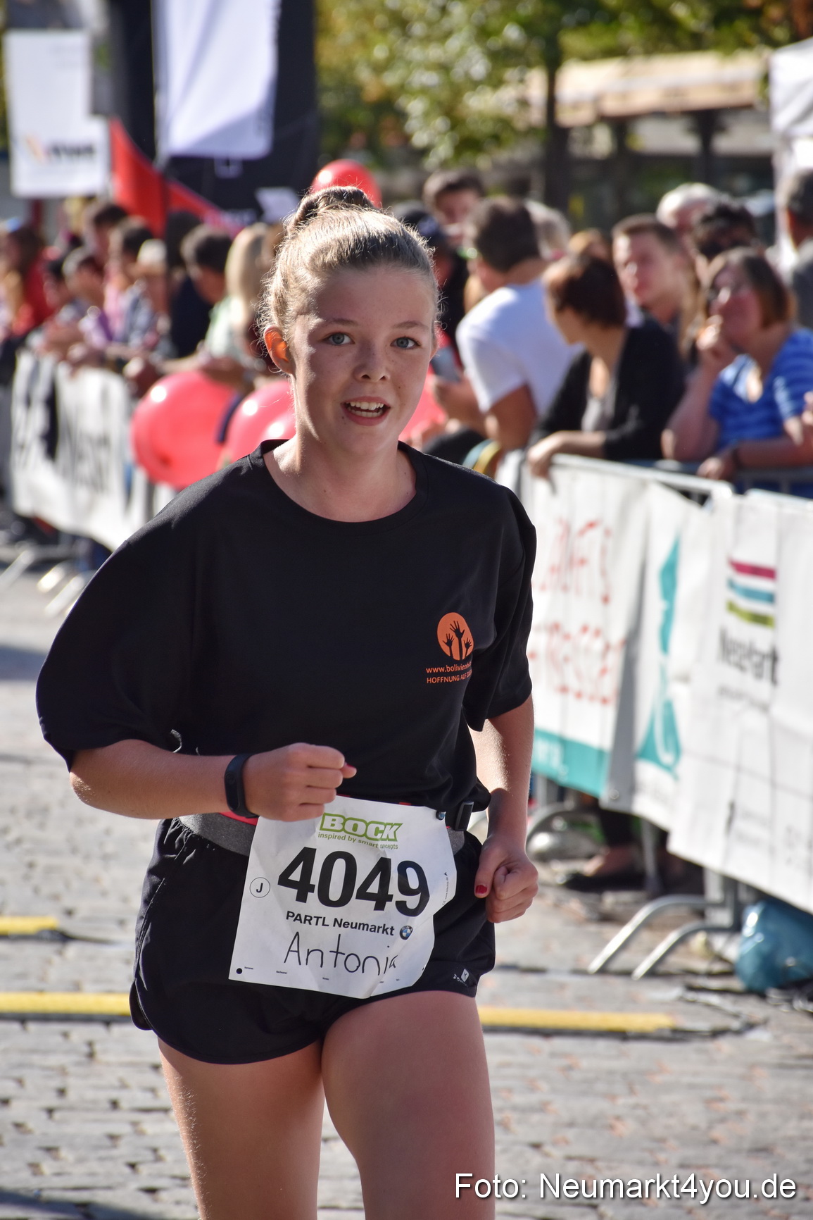 Zieleinlauf Stadtlauf Neumarkt 2018 0039