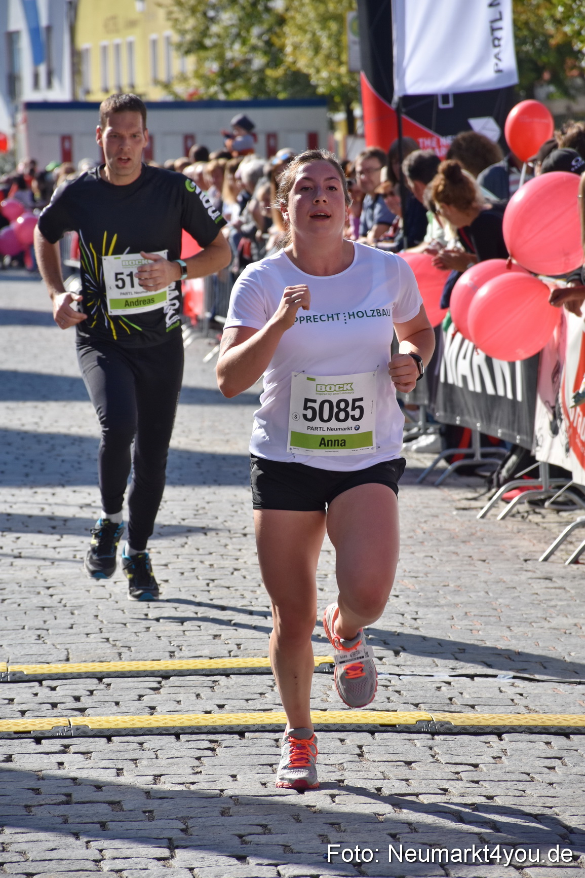Zieleinlauf Stadtlauf Neumarkt 2018 0048