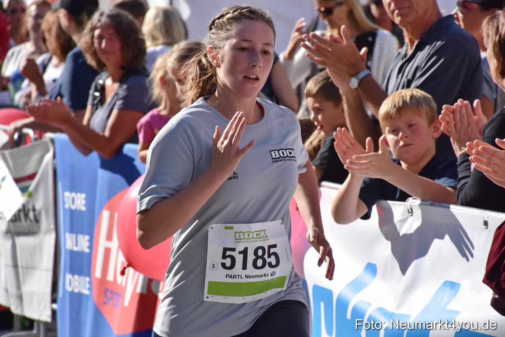Zieleinlauf Stadtlauf Neumarkt 2018 0070