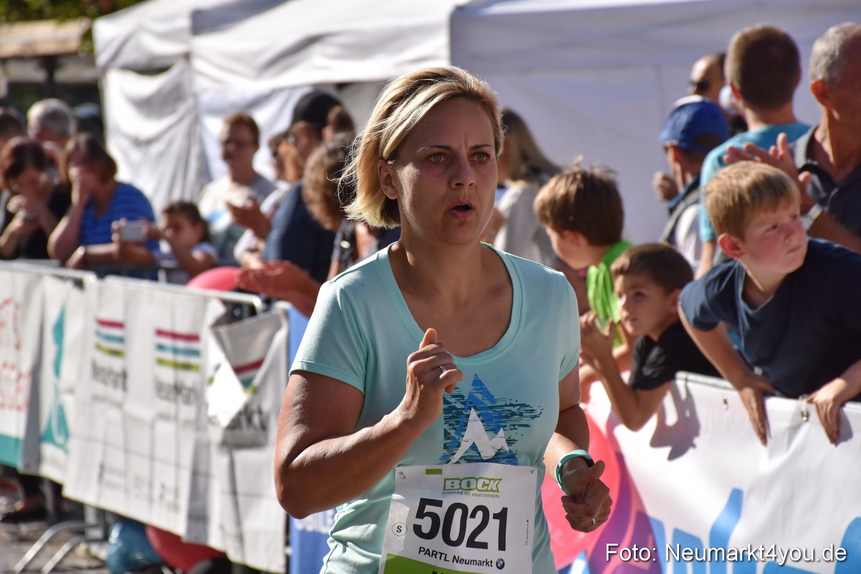 Zieleinlauf Stadtlauf Neumarkt 2018 0071