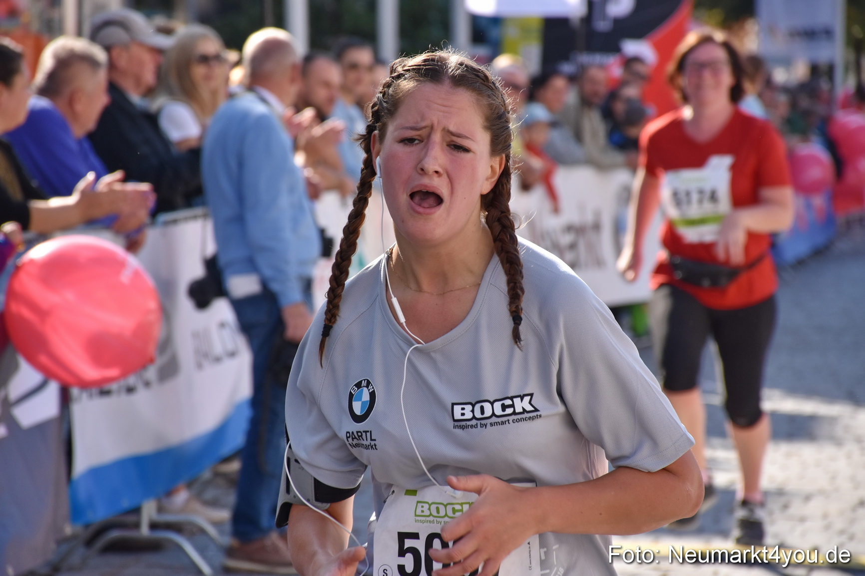 Zieleinlauf Stadtlauf Neumarkt 2018 0079