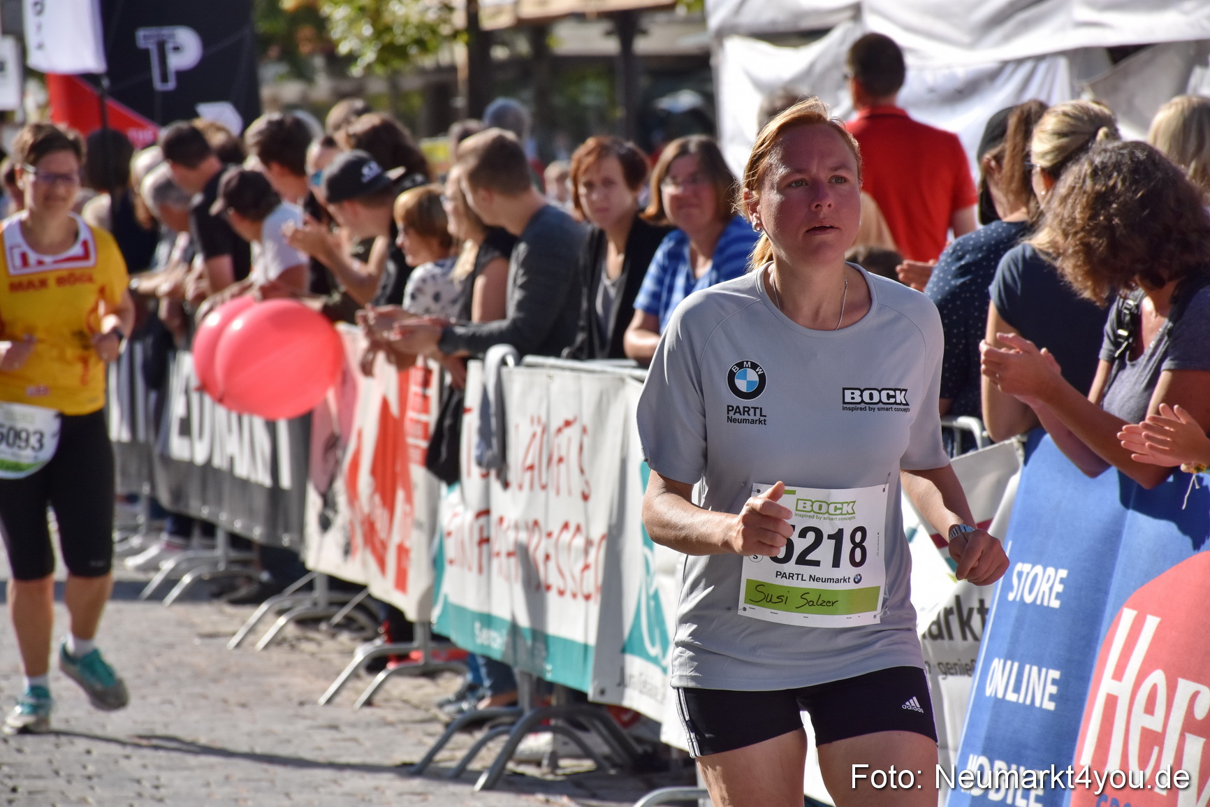 Zieleinlauf Stadtlauf Neumarkt 2018 0097