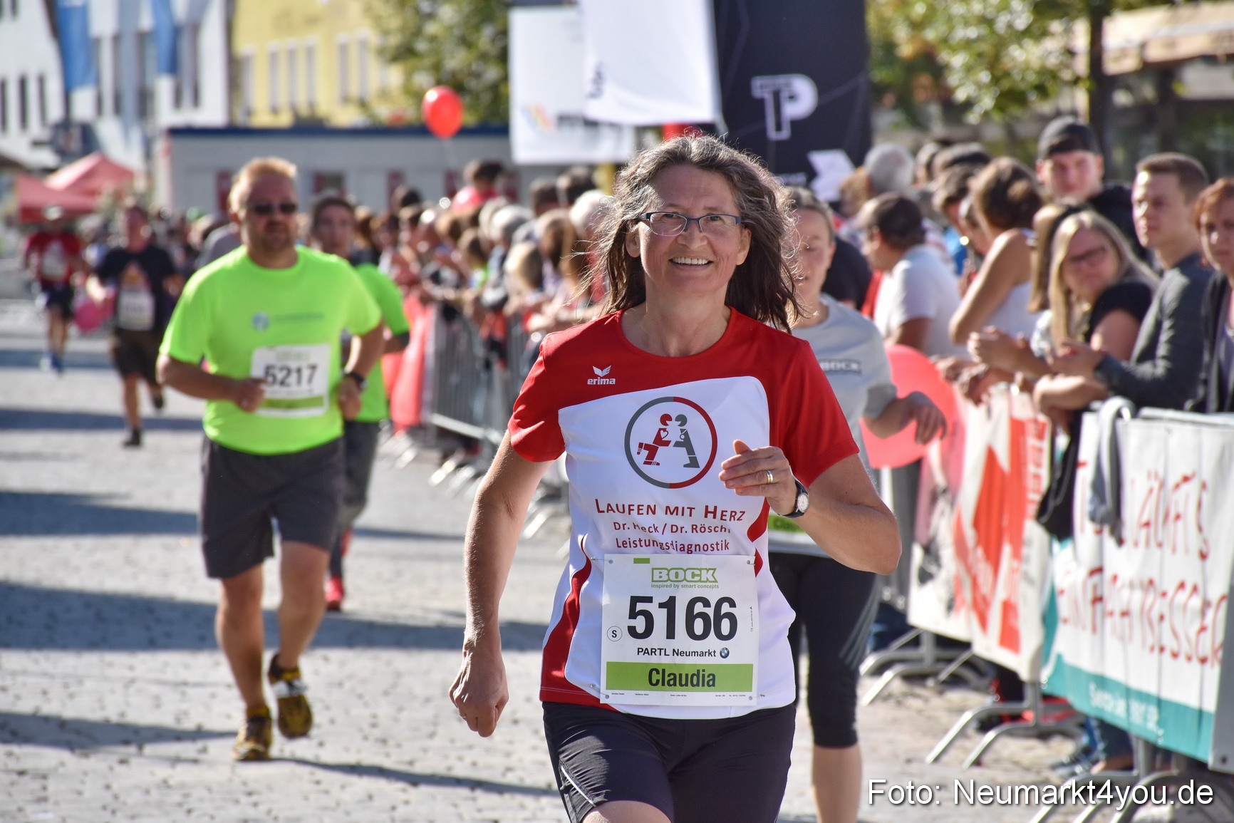 Zieleinlauf Stadtlauf Neumarkt 2018 0103