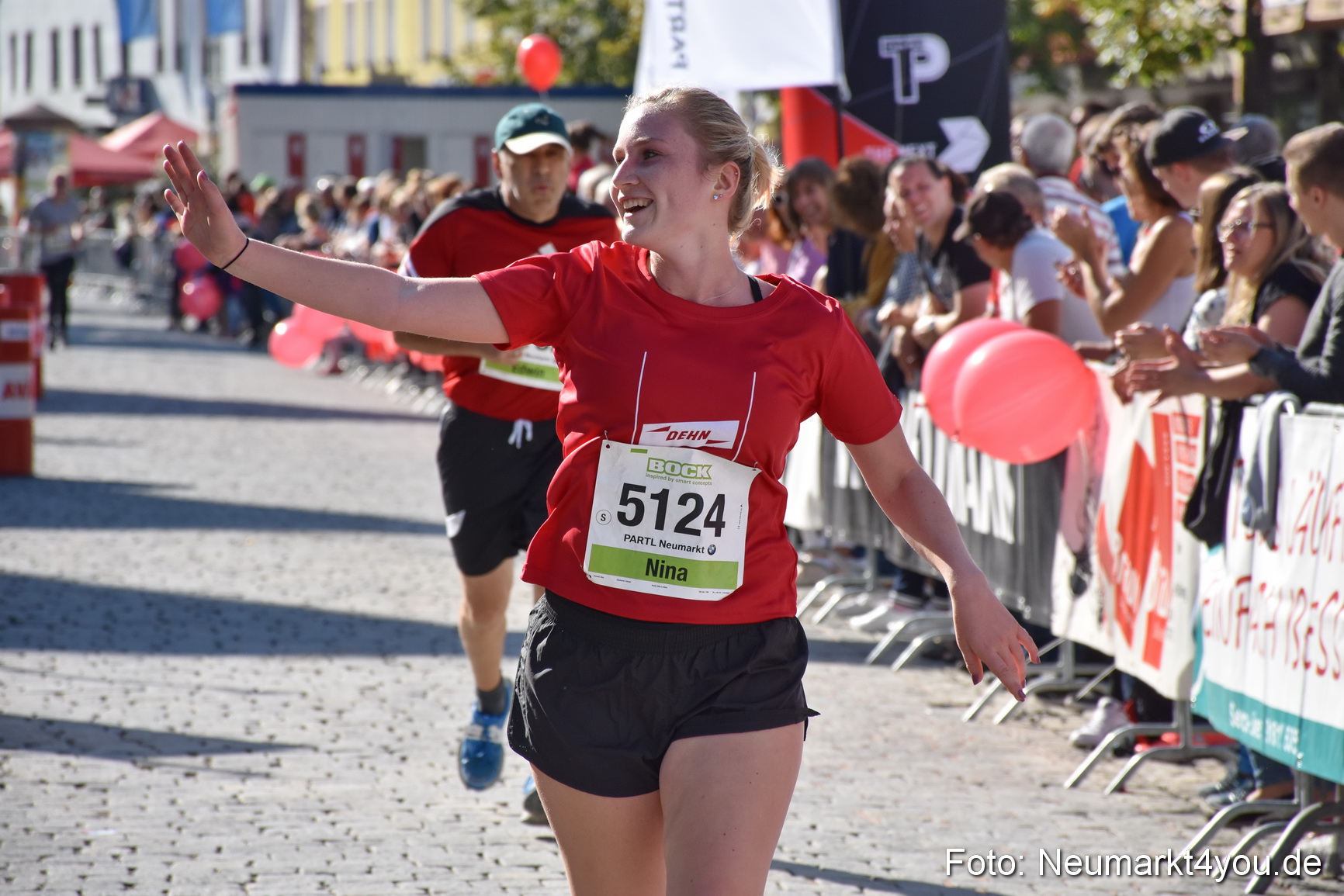 Zieleinlauf Stadtlauf Neumarkt 2018 0107