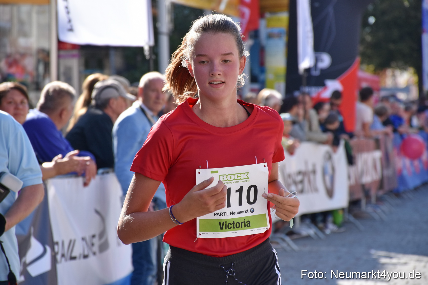 Zieleinlauf Stadtlauf Neumarkt 2018 0112