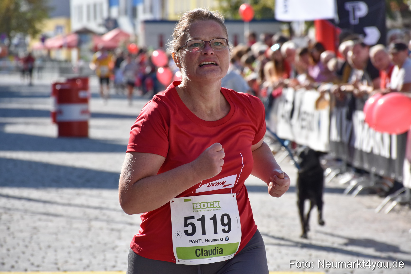 Zieleinlauf Stadtlauf Neumarkt 2018 0116