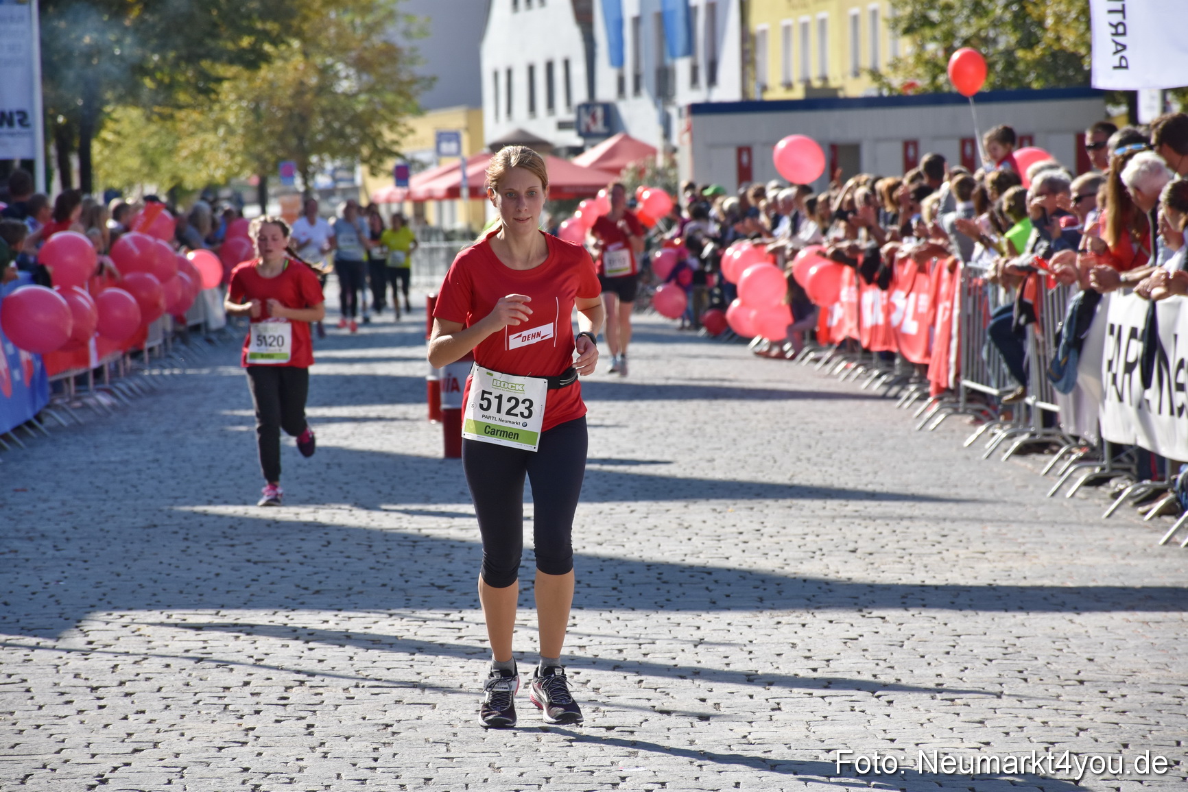 Zieleinlauf Stadtlauf Neumarkt 2018 0119