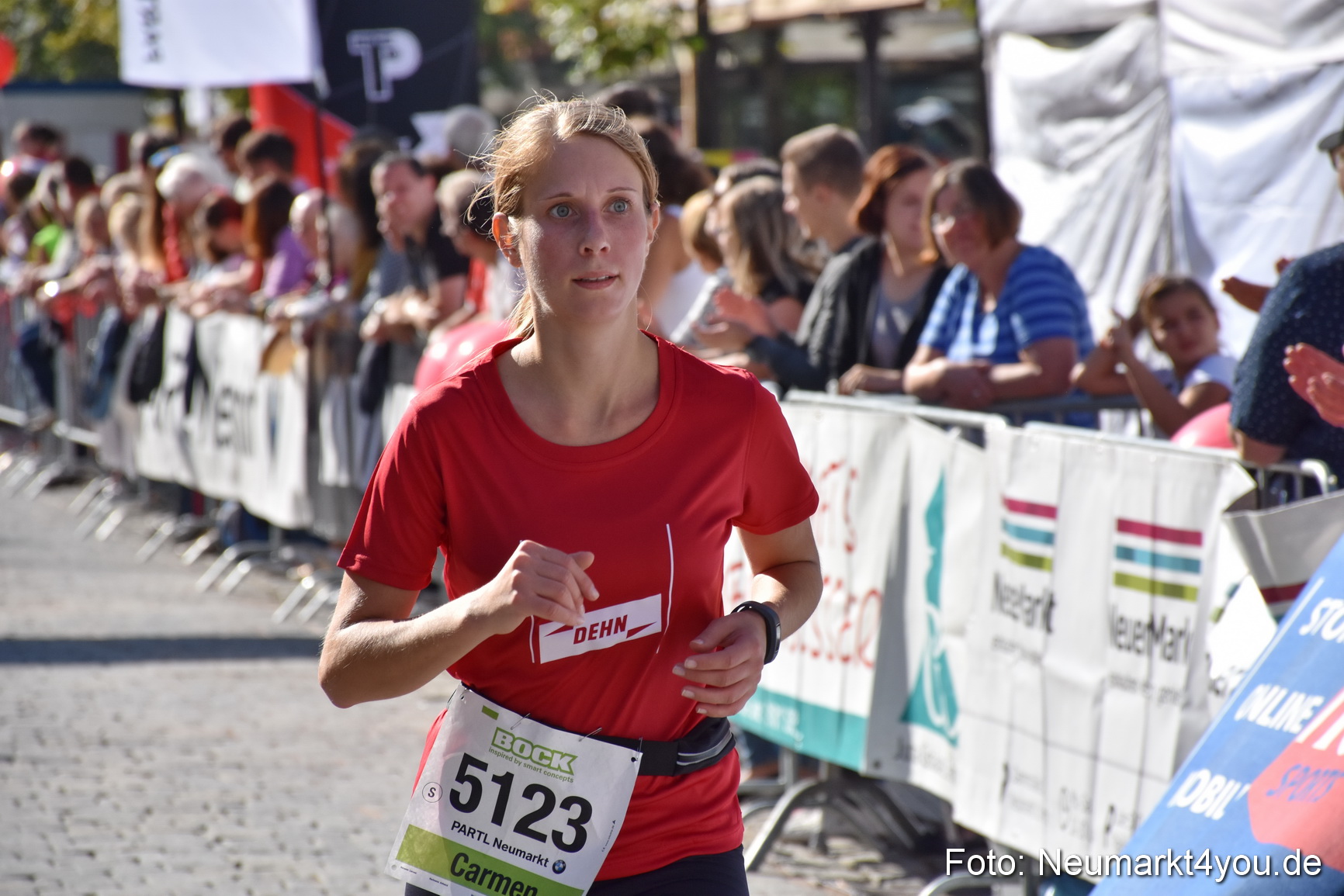 Zieleinlauf Stadtlauf Neumarkt 2018 0120
