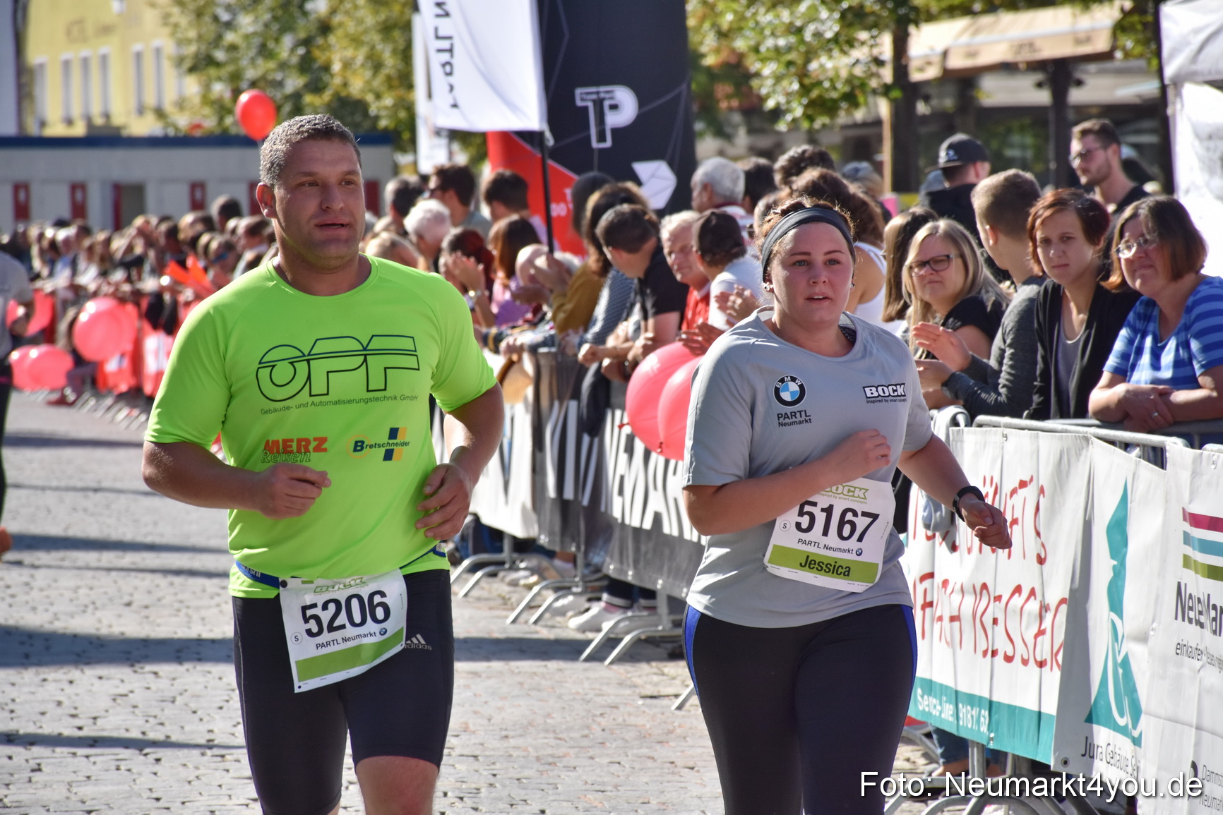 Zieleinlauf Stadtlauf Neumarkt 2018 0123