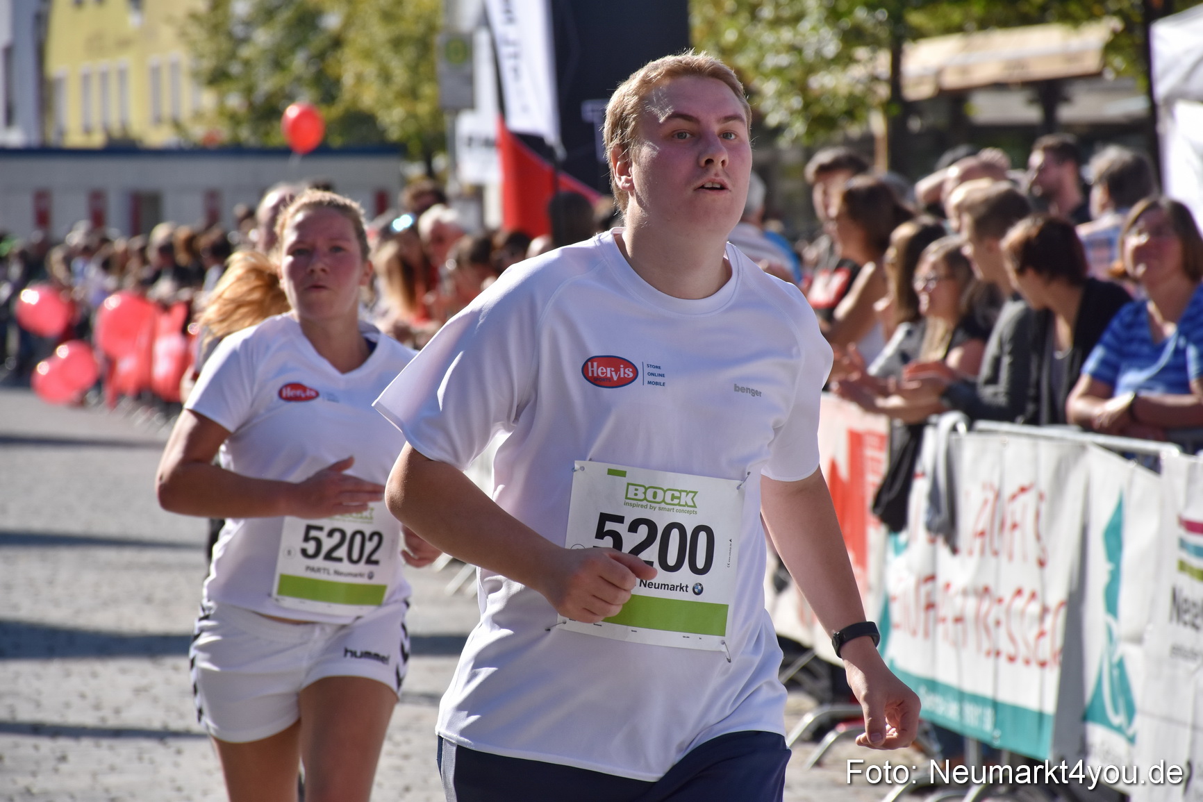 Zieleinlauf Stadtlauf Neumarkt 2018 0130