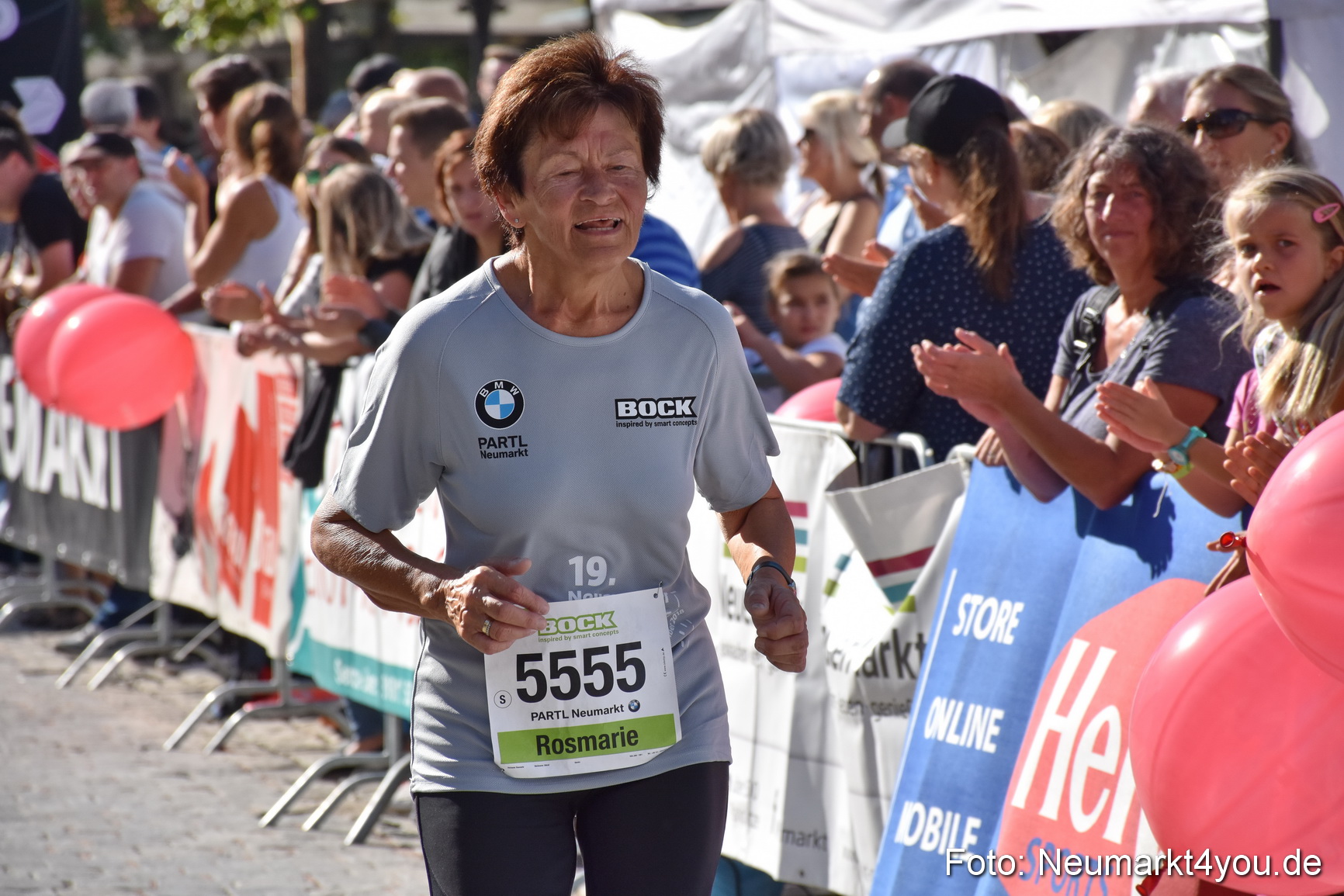Zieleinlauf Stadtlauf Neumarkt 2018 0133