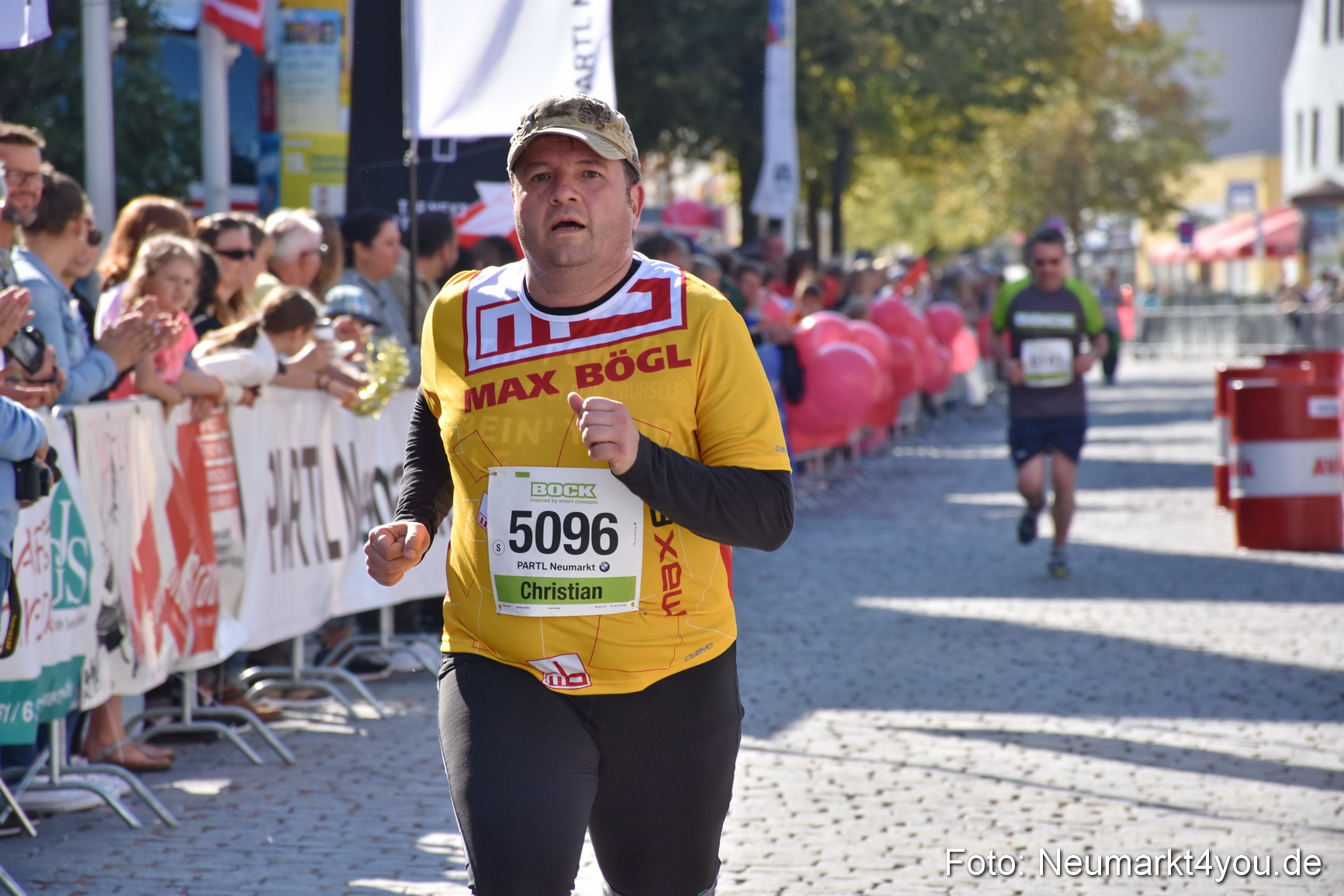 Zieleinlauf Stadtlauf Neumarkt 2018 0147