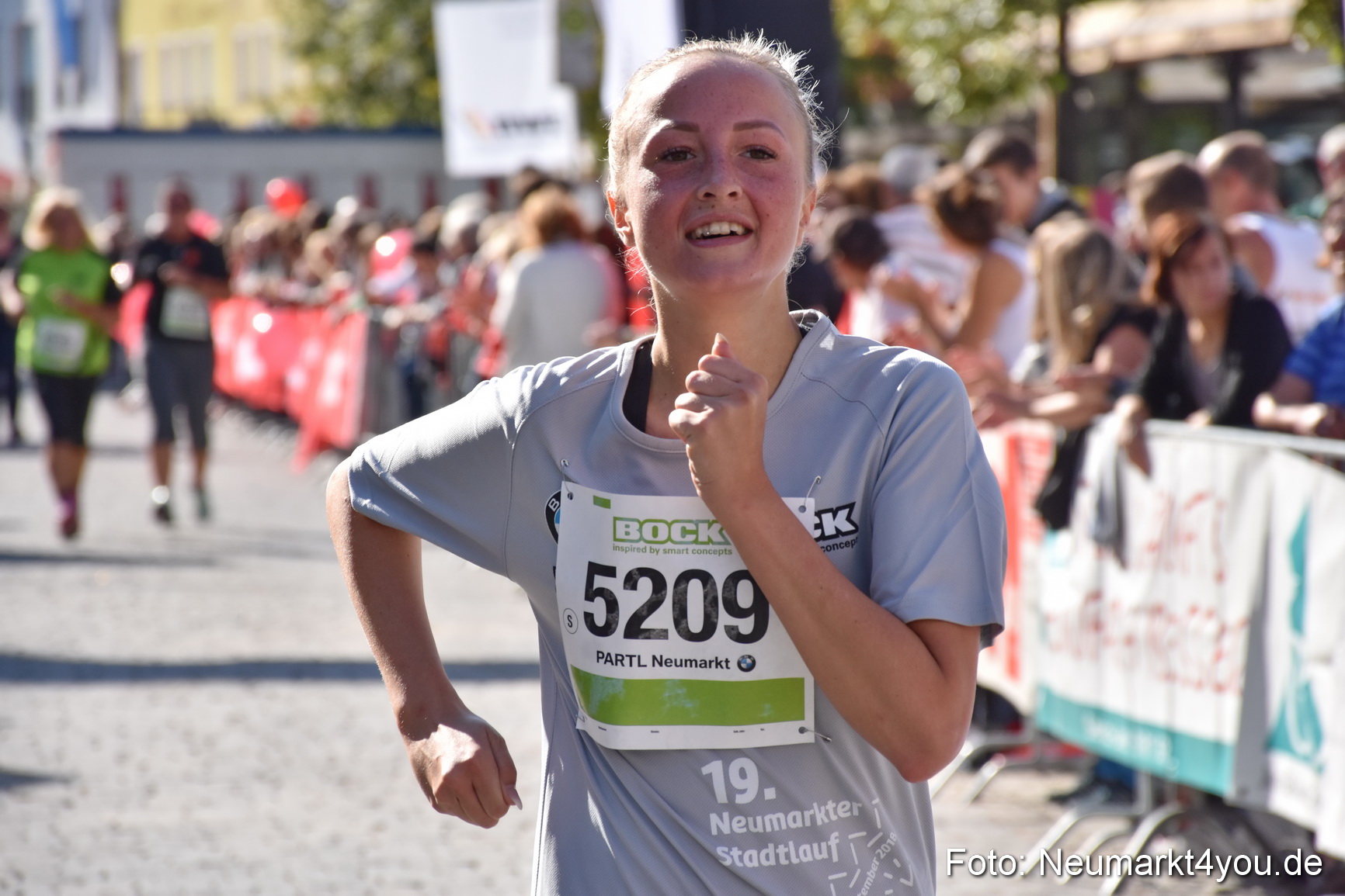 Zieleinlauf Stadtlauf Neumarkt 2018 0153