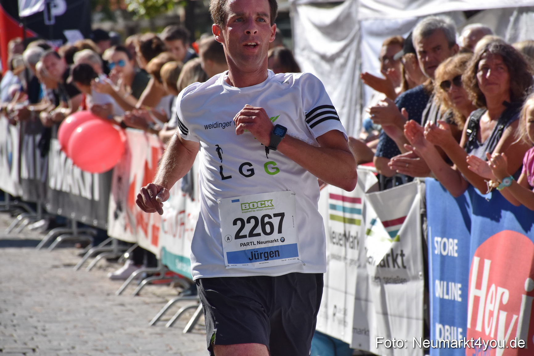 Zieleinlauf Stadtlauf Neumarkt 2018 0194