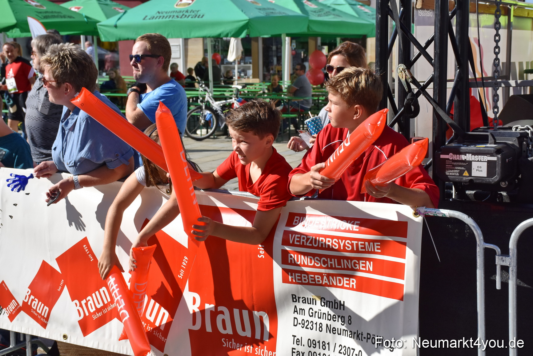 Zieleinlauf Stadtlauf Neumarkt 2018 0195
