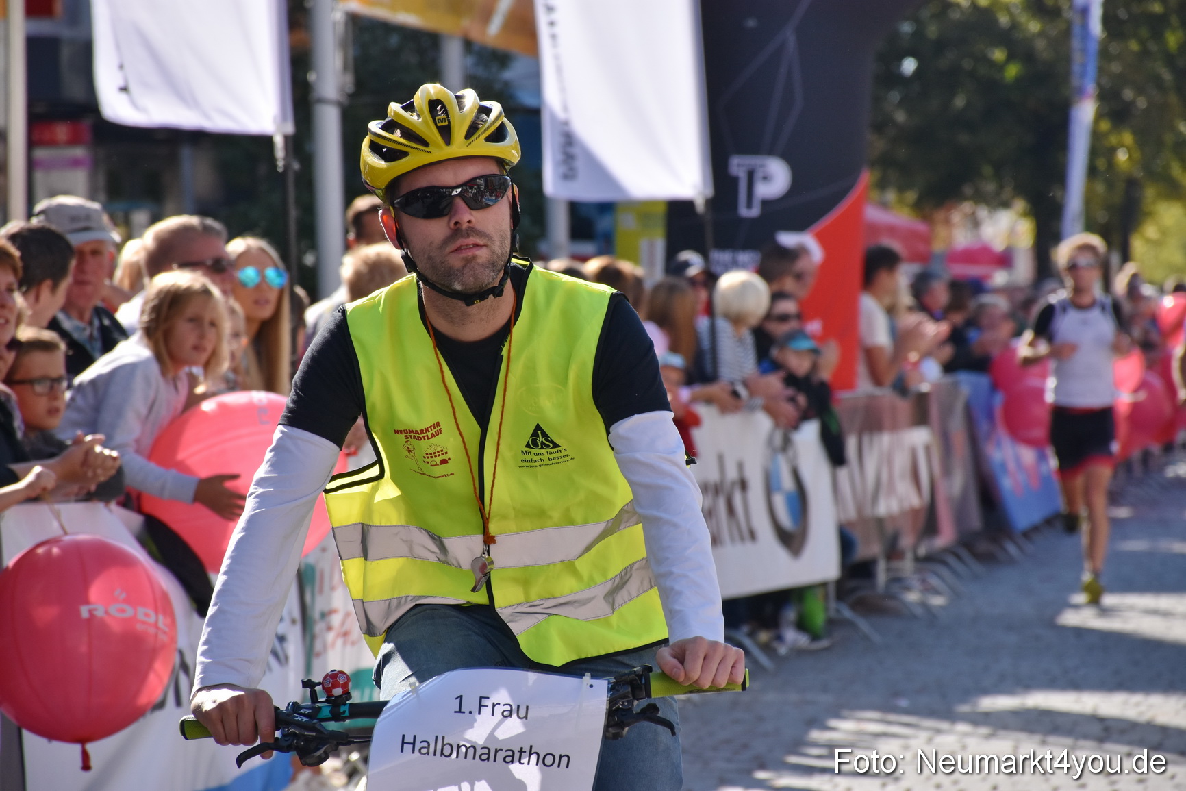Zieleinlauf Stadtlauf Neumarkt 2018 0207