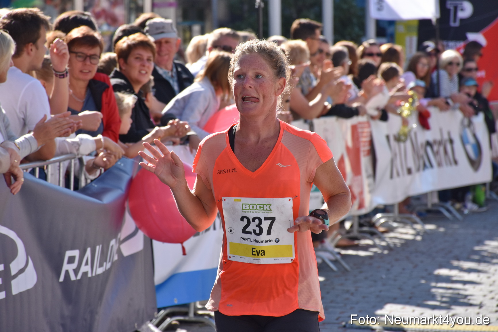 Zieleinlauf Stadtlauf Neumarkt 2018 0209