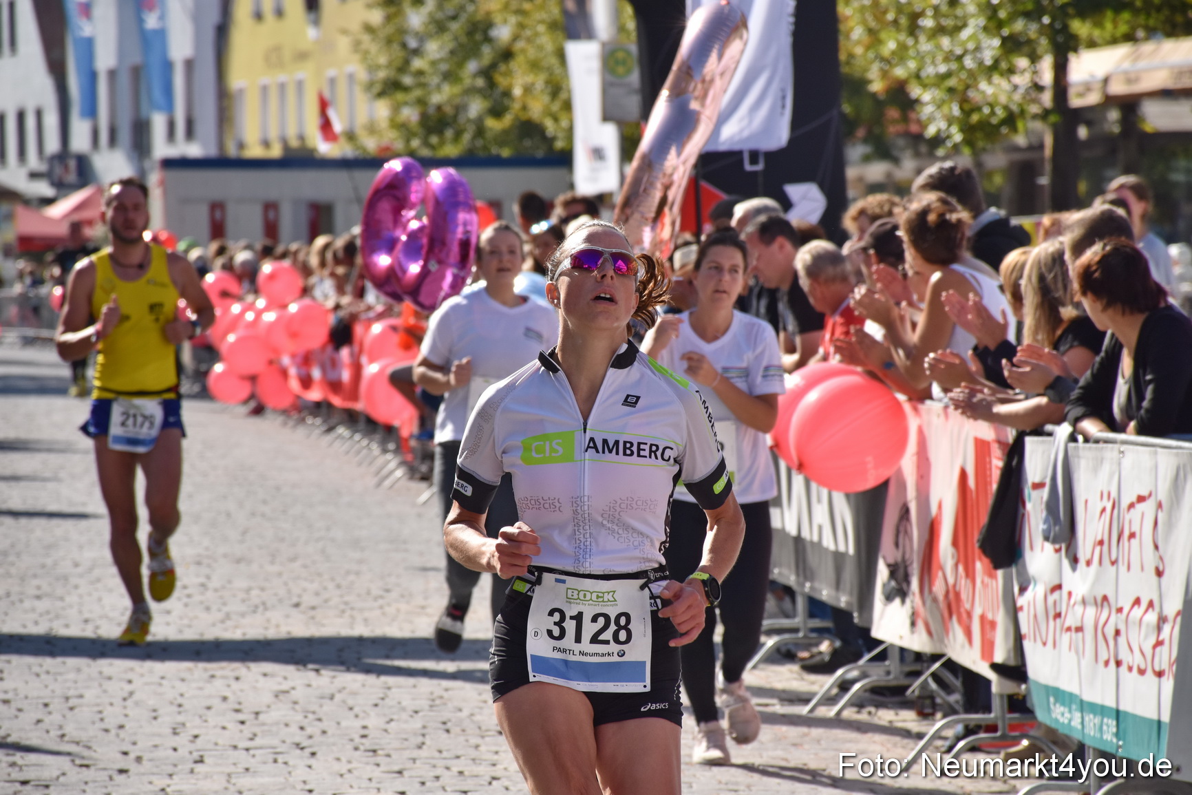 Zieleinlauf Stadtlauf Neumarkt 2018 0211