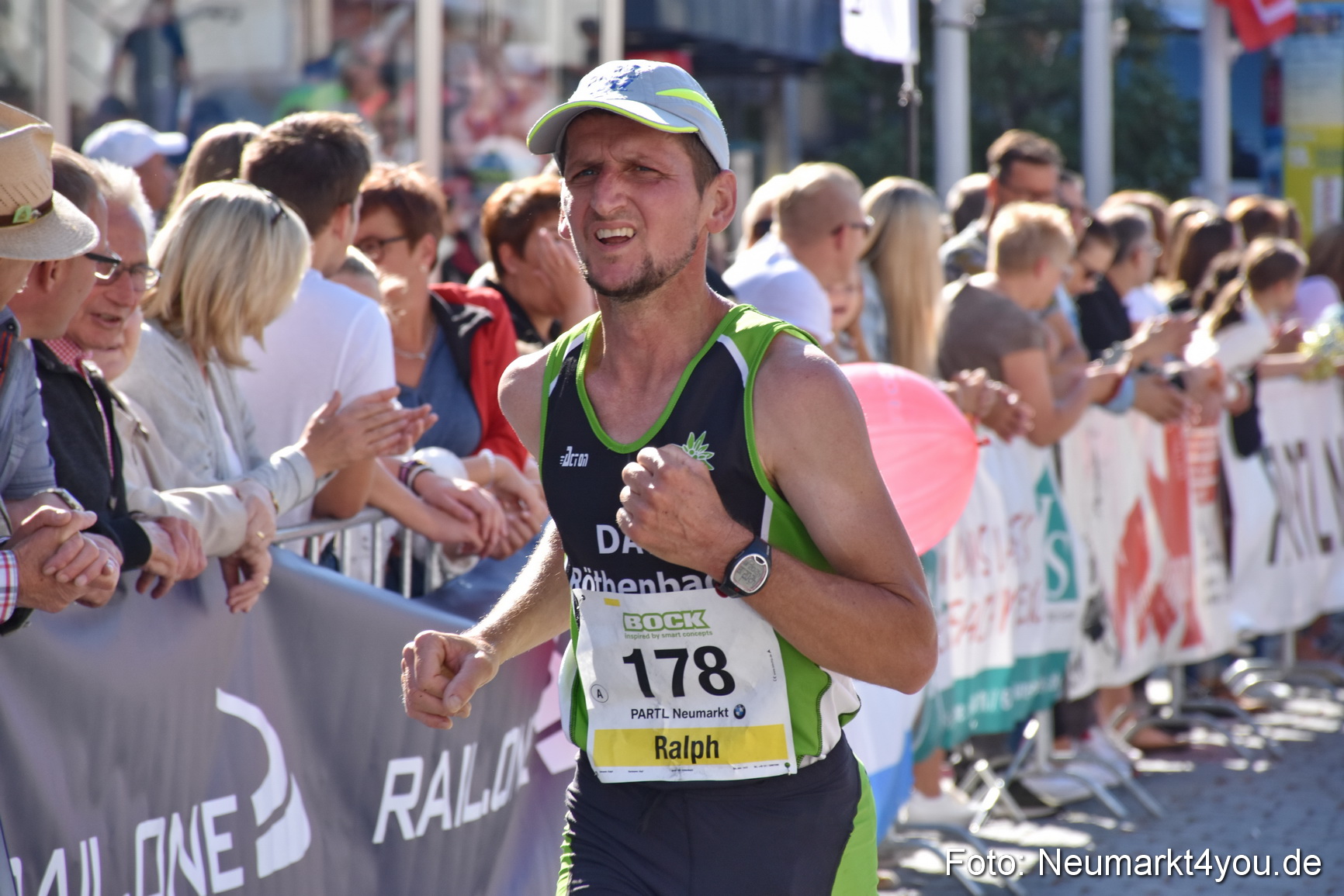 Zieleinlauf Stadtlauf Neumarkt 2018 0218