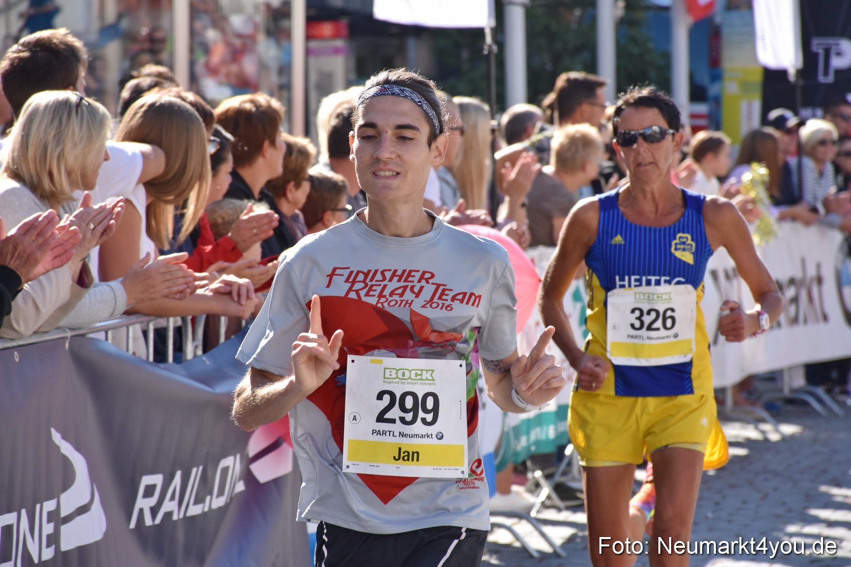 Zieleinlauf Stadtlauf Neumarkt 2018 0232