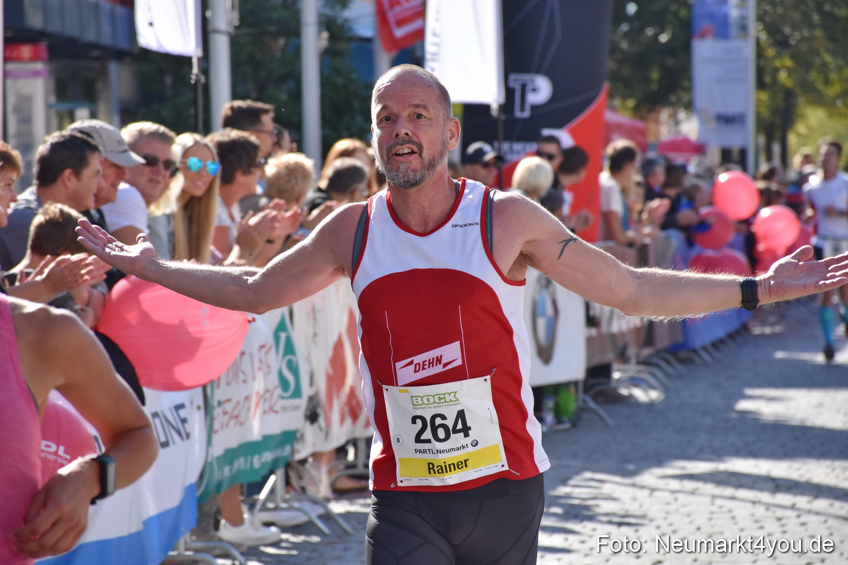 Zieleinlauf Stadtlauf Neumarkt 2018 0241