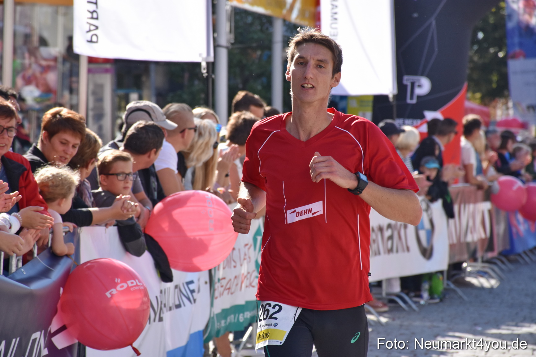 Zieleinlauf Stadtlauf Neumarkt 2018 0250