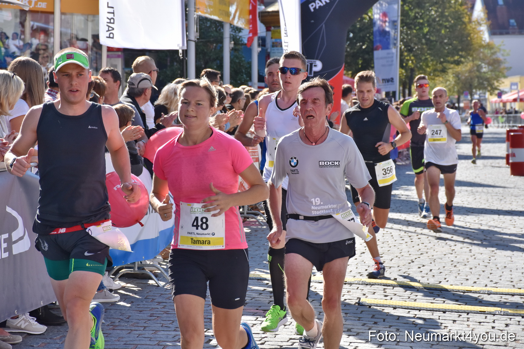Zieleinlauf Stadtlauf Neumarkt 2018 0254