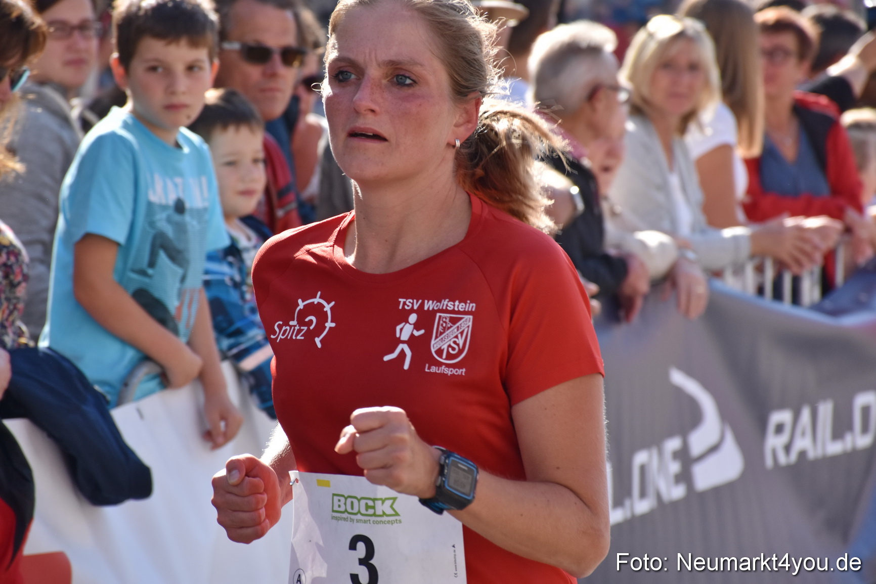 Zieleinlauf Stadtlauf Neumarkt 2018 0268