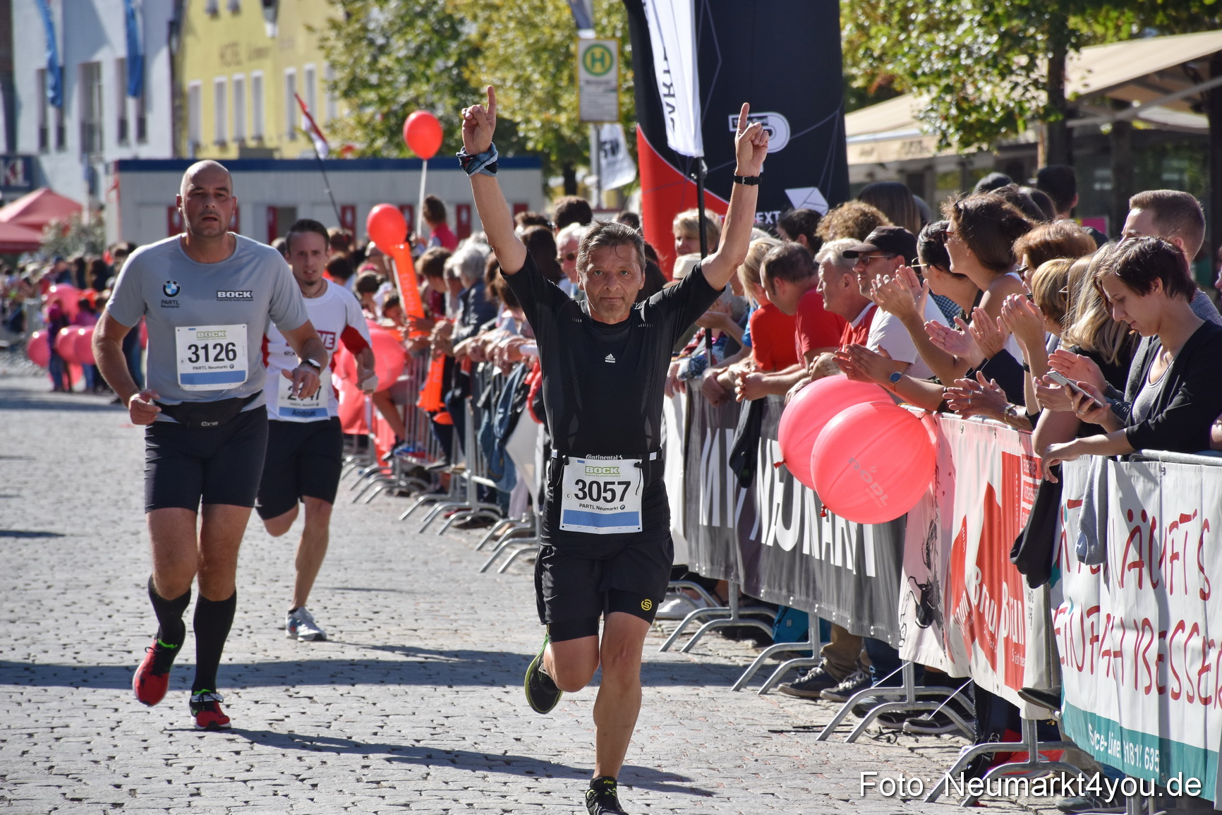 Zieleinlauf Stadtlauf Neumarkt 2018 0274