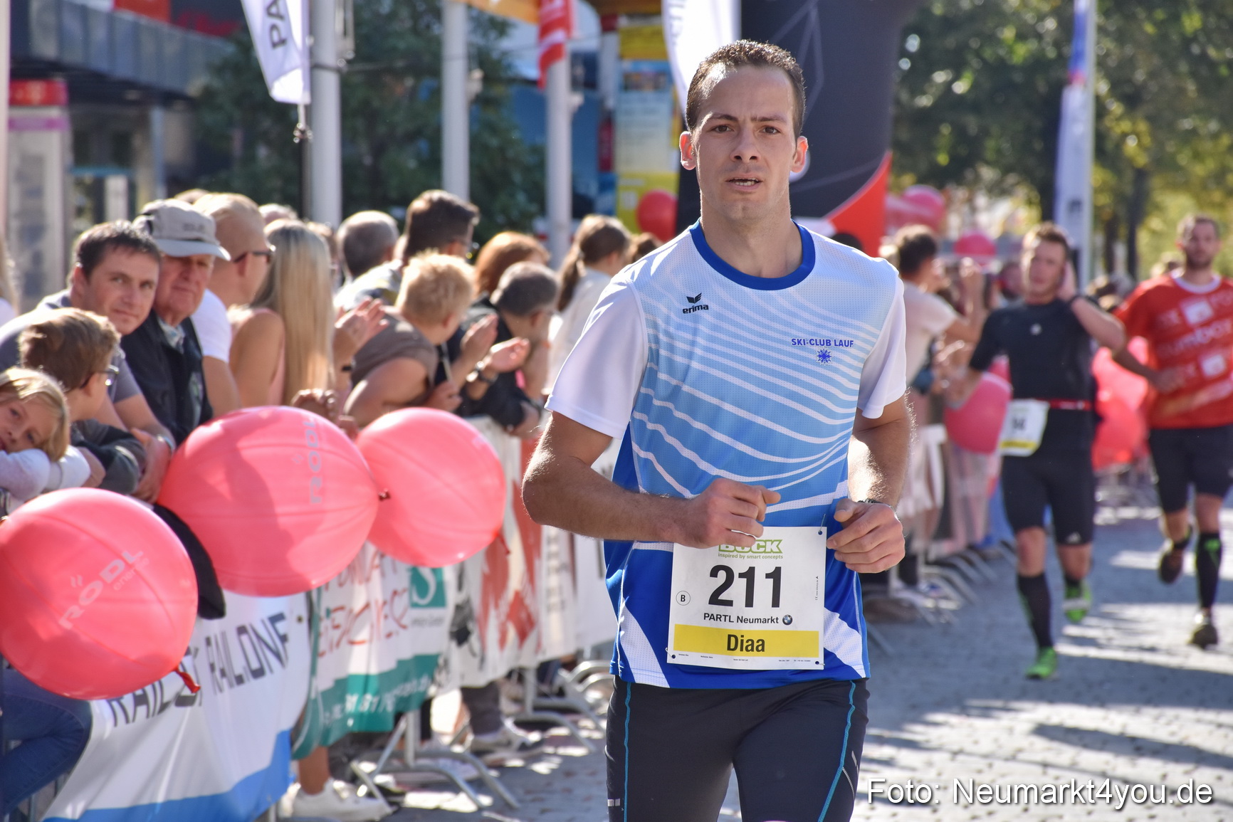 Zieleinlauf Stadtlauf Neumarkt 2018 0278
